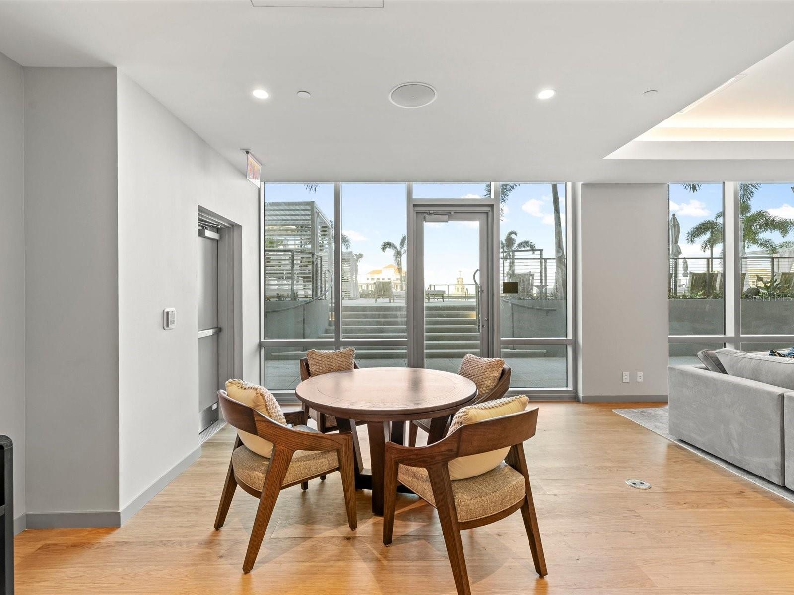 400 CENTRAL AVE #1603, ST PETERSBURG, FL, 33701