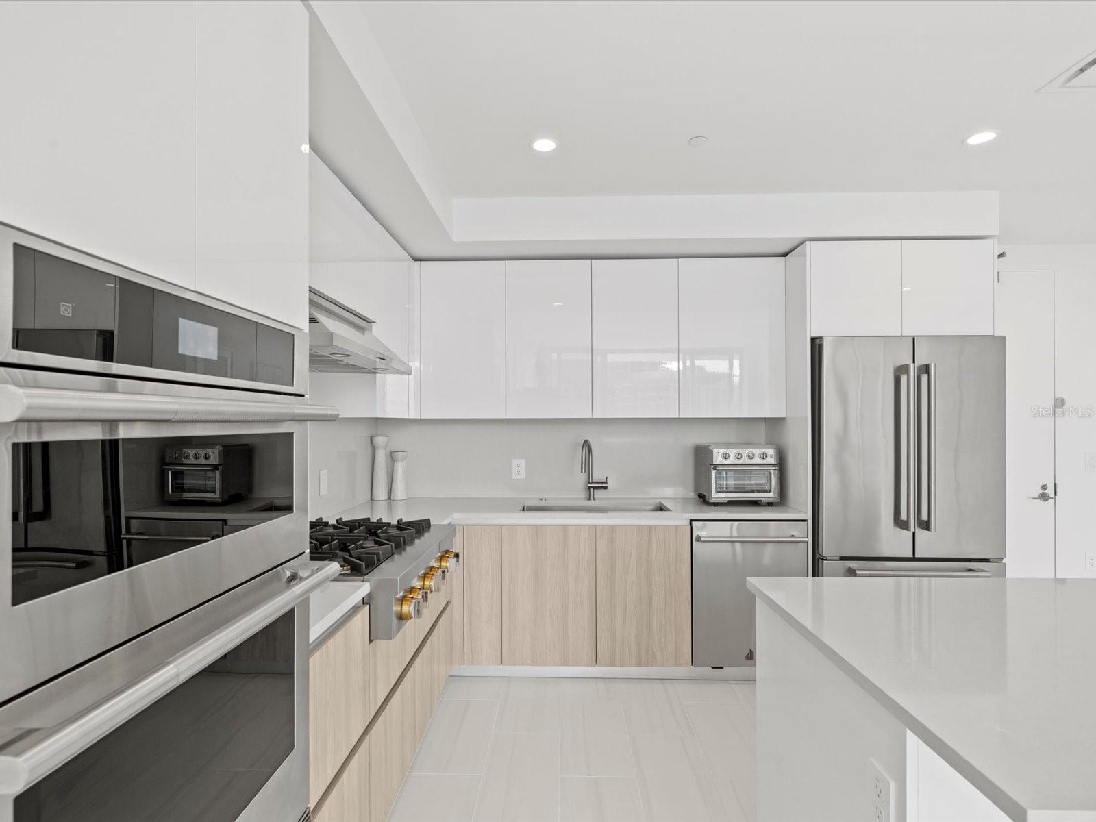 400 CENTRAL AVE #1603, ST PETERSBURG, FL, 33701