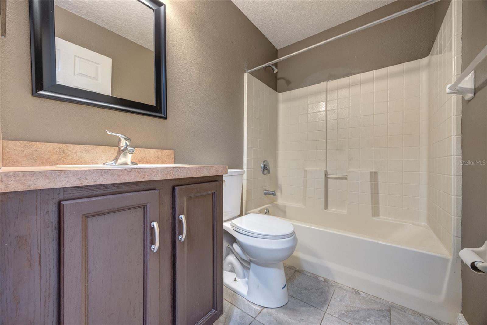 2062 DEARING AVE, DELTONA, FL, 32725