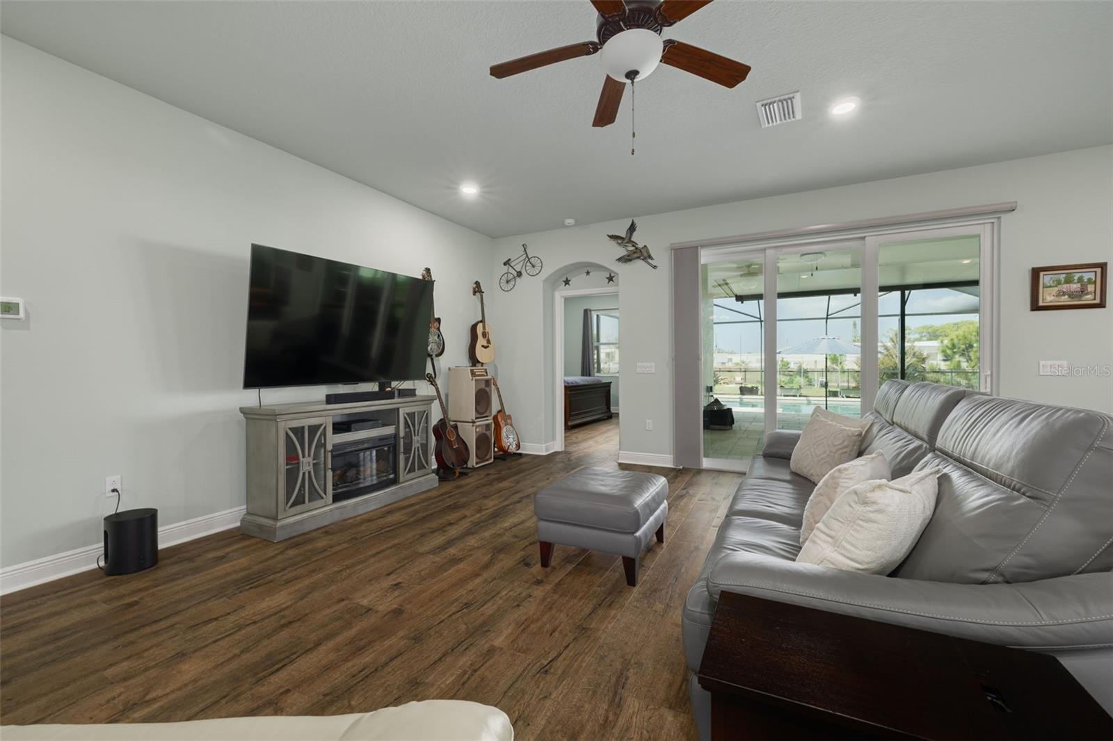 1509 N RIVER CIR, TARPON SPRINGS, FL, 34689