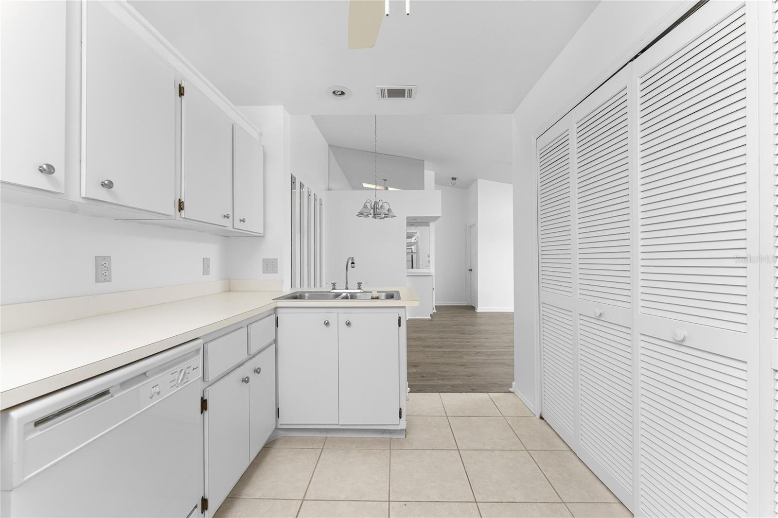 3300 LOVELAND BLVD #3004, PORT CHARLOTTE, FL, 33980
