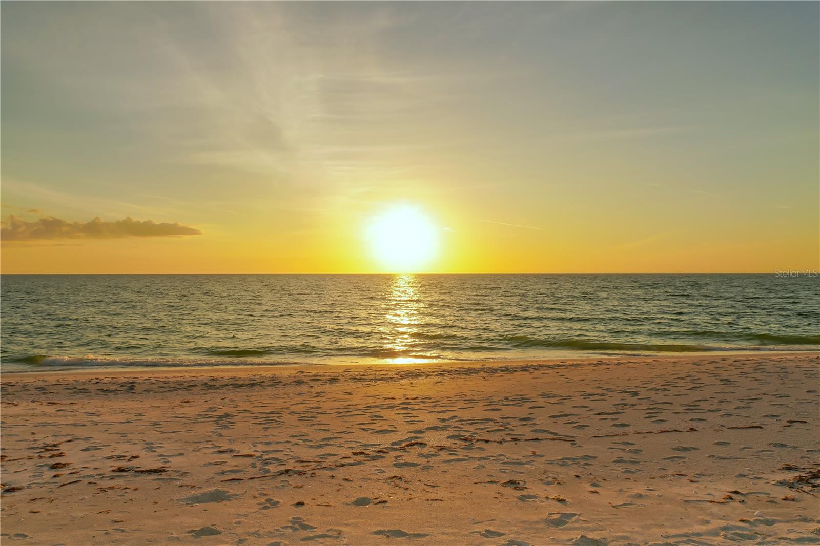 2410 HARBOURSIDE DR #142, LONGBOAT KEY, FL, 34228