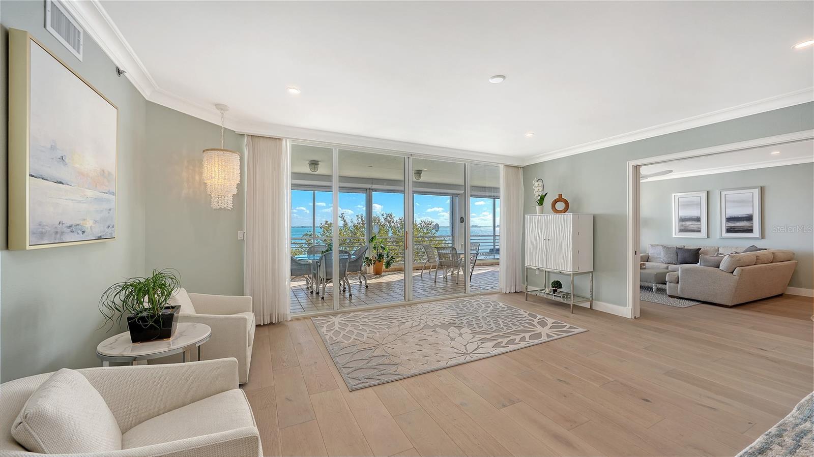 2410 HARBOURSIDE DR #142, LONGBOAT KEY, FL, 34228