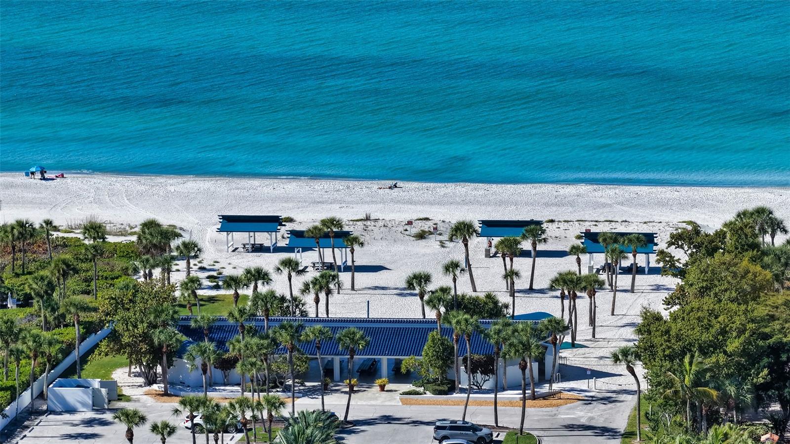 2410 HARBOURSIDE DR #142, LONGBOAT KEY, FL, 34228