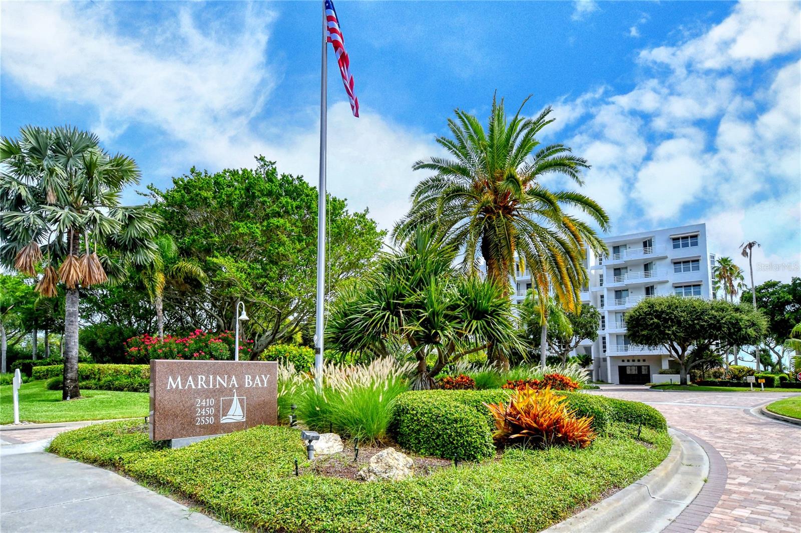 2410 HARBOURSIDE DR #142, LONGBOAT KEY, FL, 34228