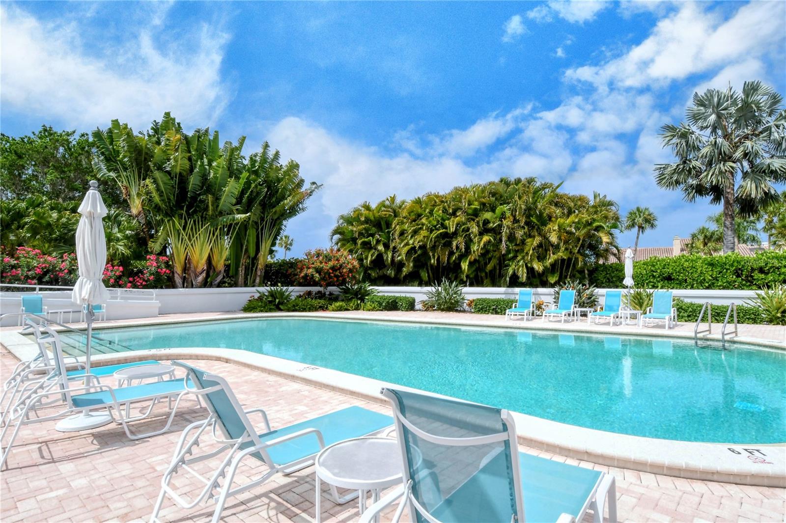 2410 HARBOURSIDE DR #142, LONGBOAT KEY, FL, 34228