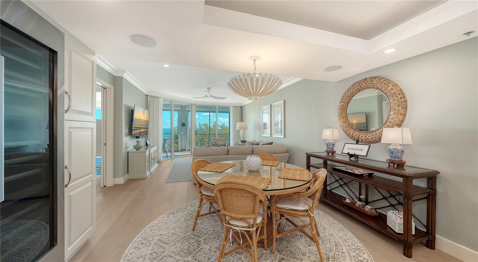 2410 HARBOURSIDE DR #142, LONGBOAT KEY, FL, 34228