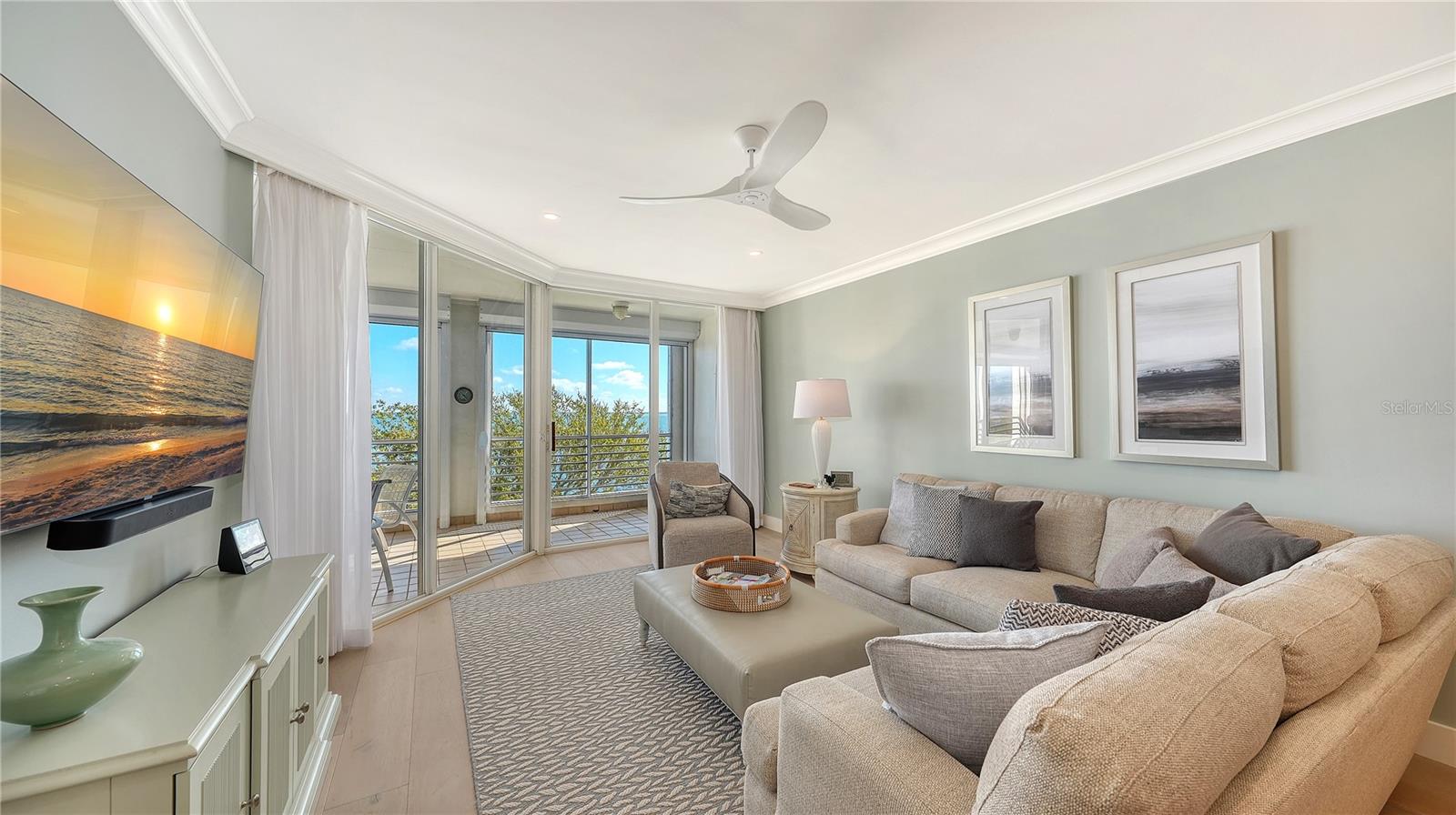 2410 HARBOURSIDE DR #142, LONGBOAT KEY, FL, 34228