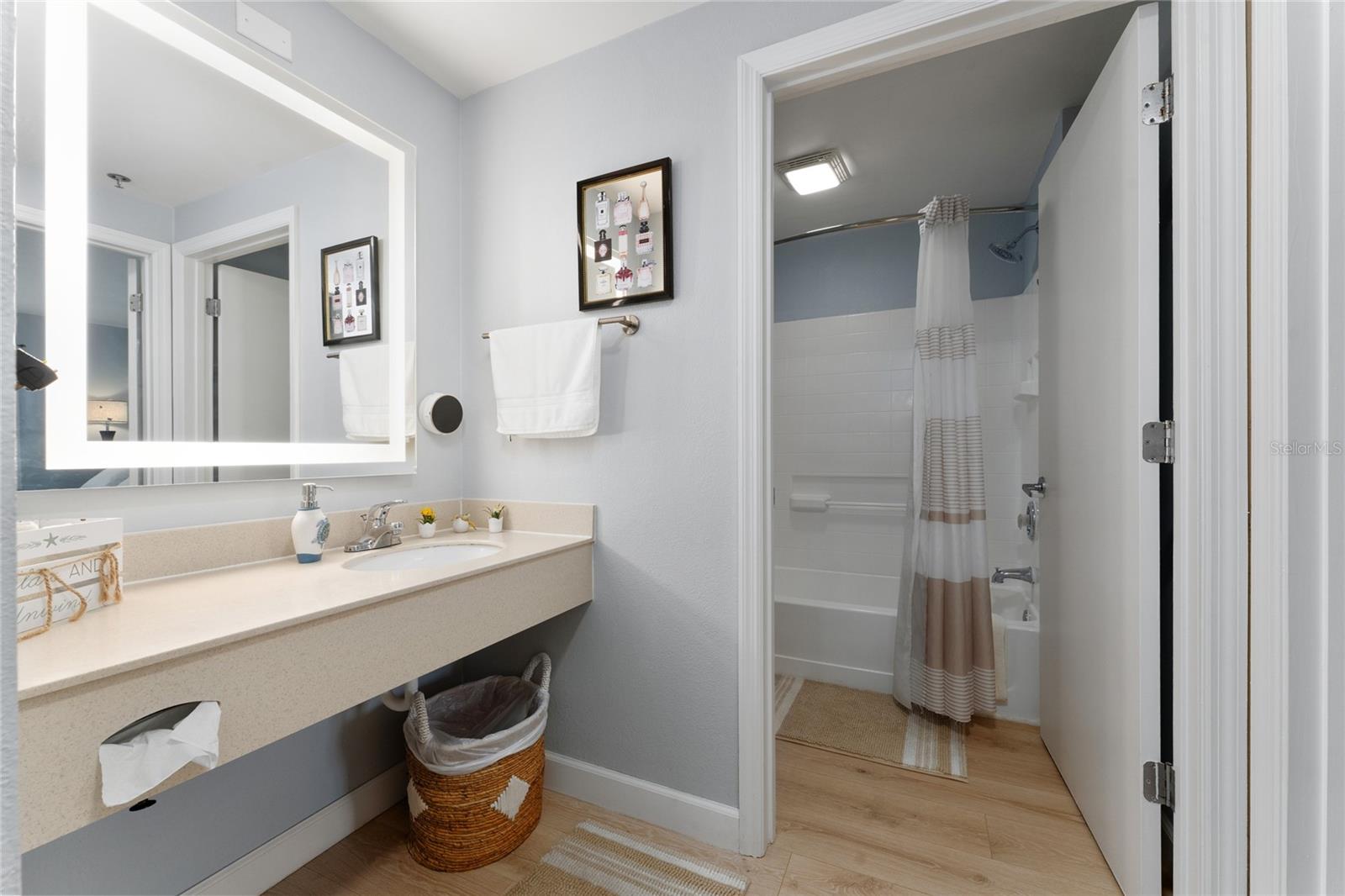 7601 CANADA AVE #408, ORLANDO, FL, 32819