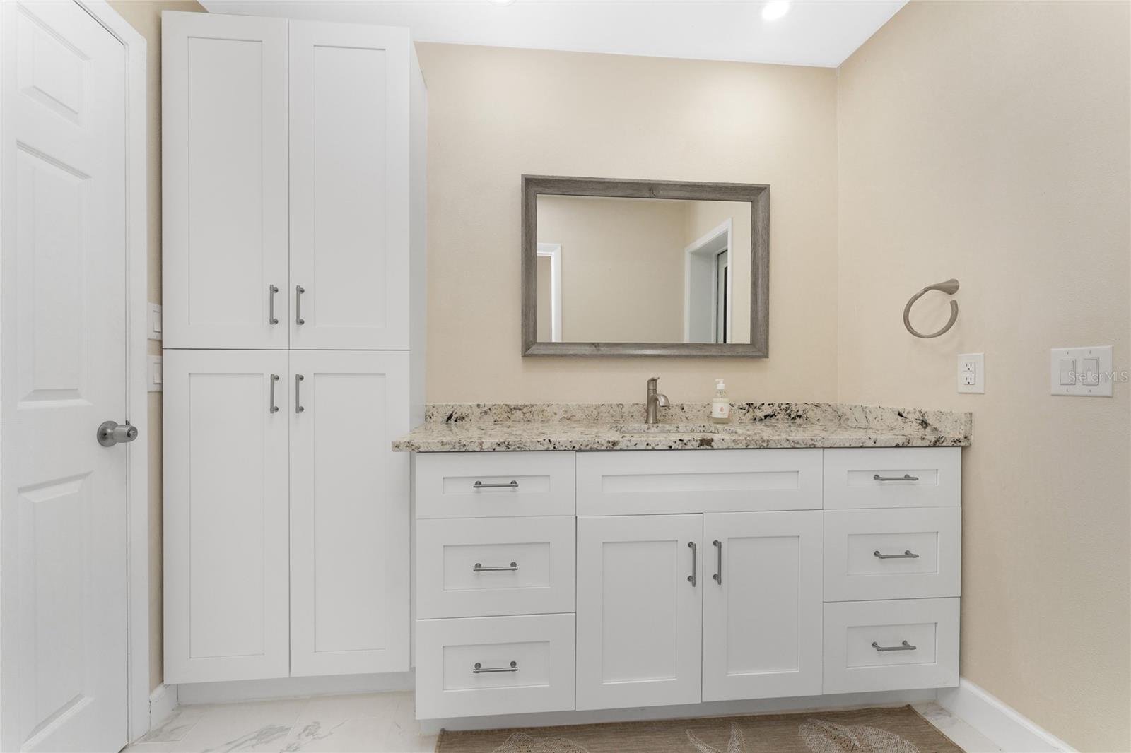 461 FIRETHORN AVE, ENGLEWOOD, FL, 34223