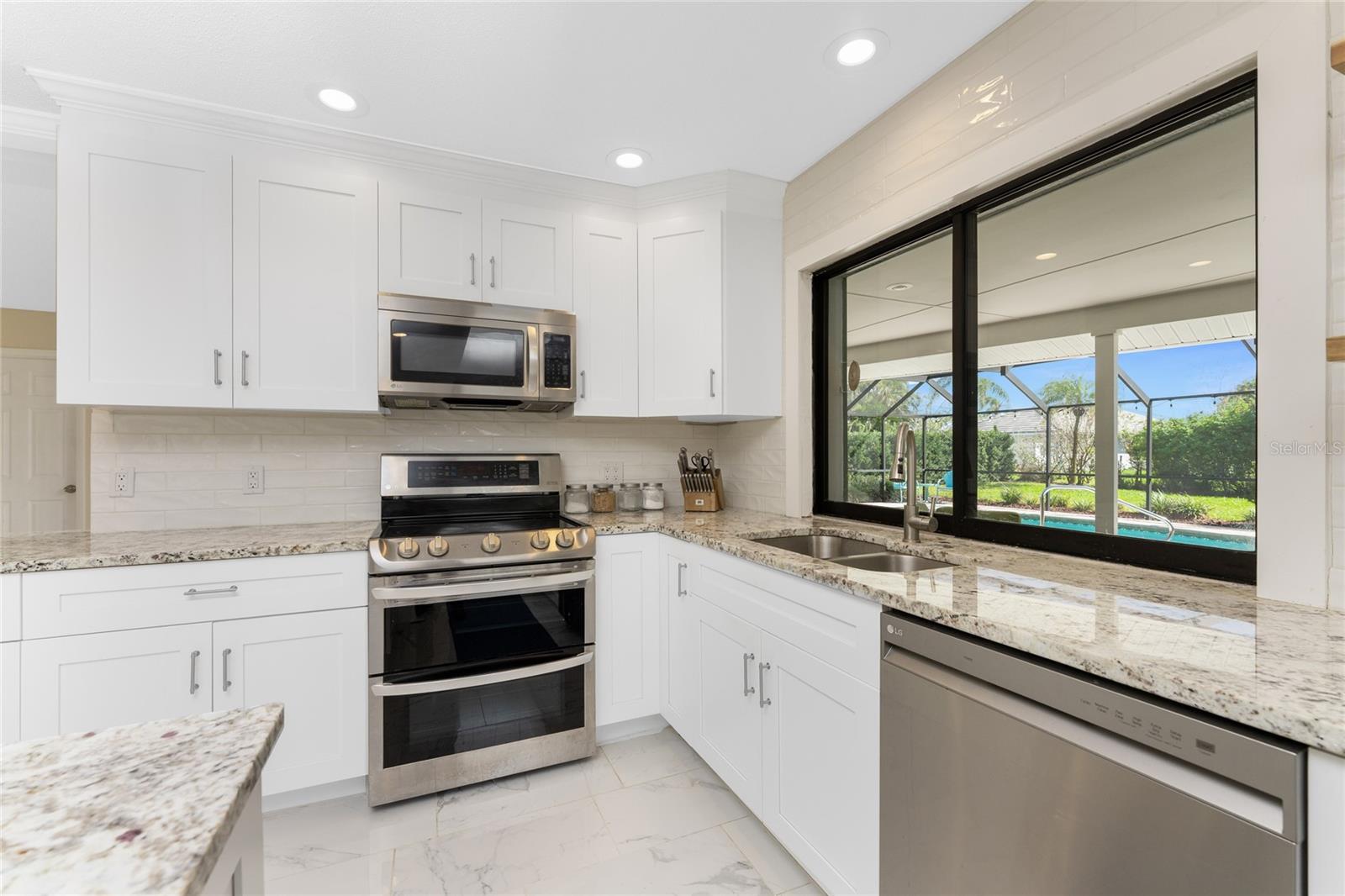 461 FIRETHORN AVE, ENGLEWOOD, FL, 34223