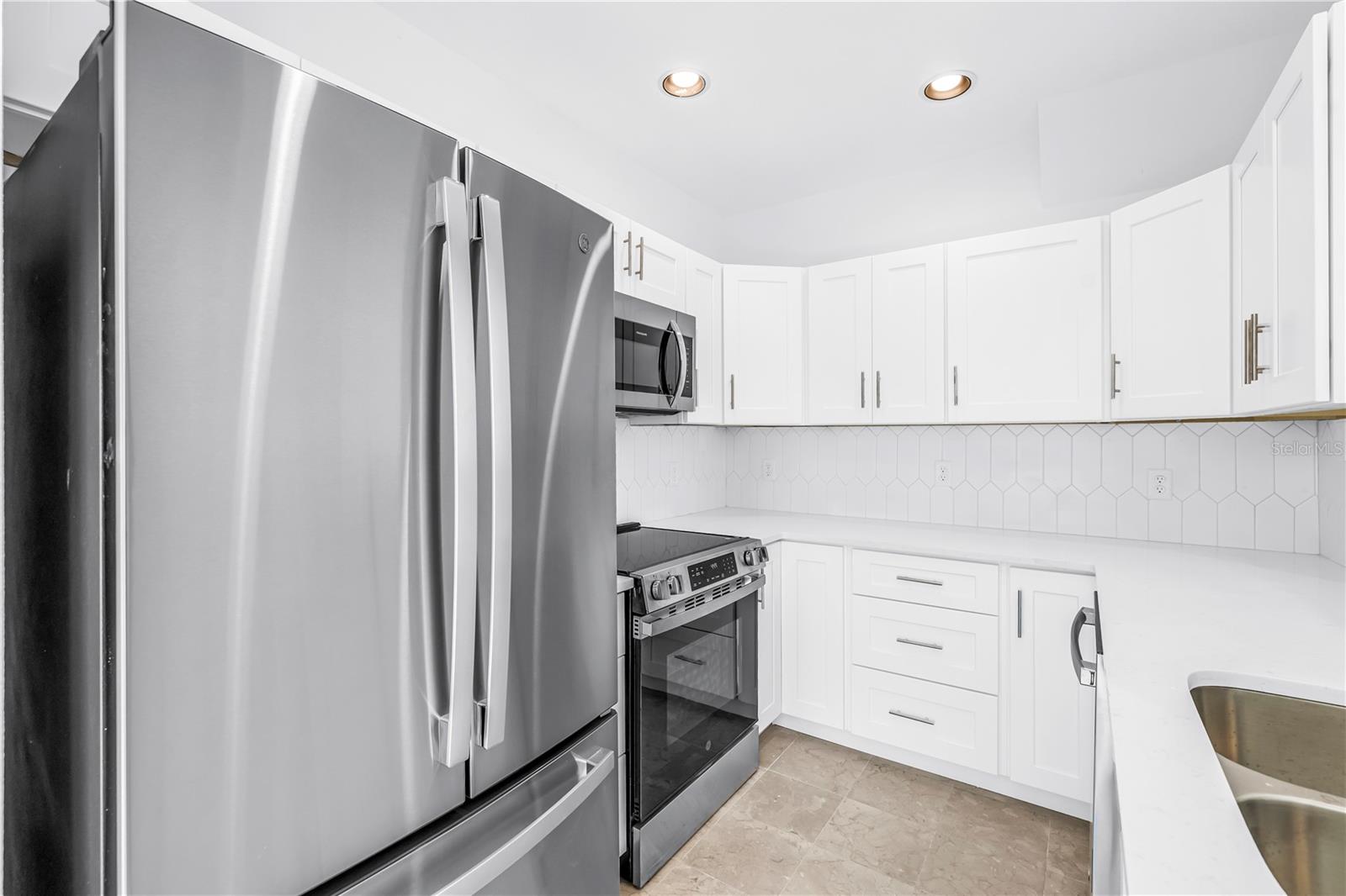 509 PLAZA SEVILLE CT #19, TREASURE ISLAND, FL, 33706