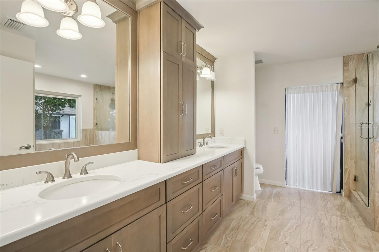 17913 CLEAR LAKE DR, LUTZ, FL, 33548