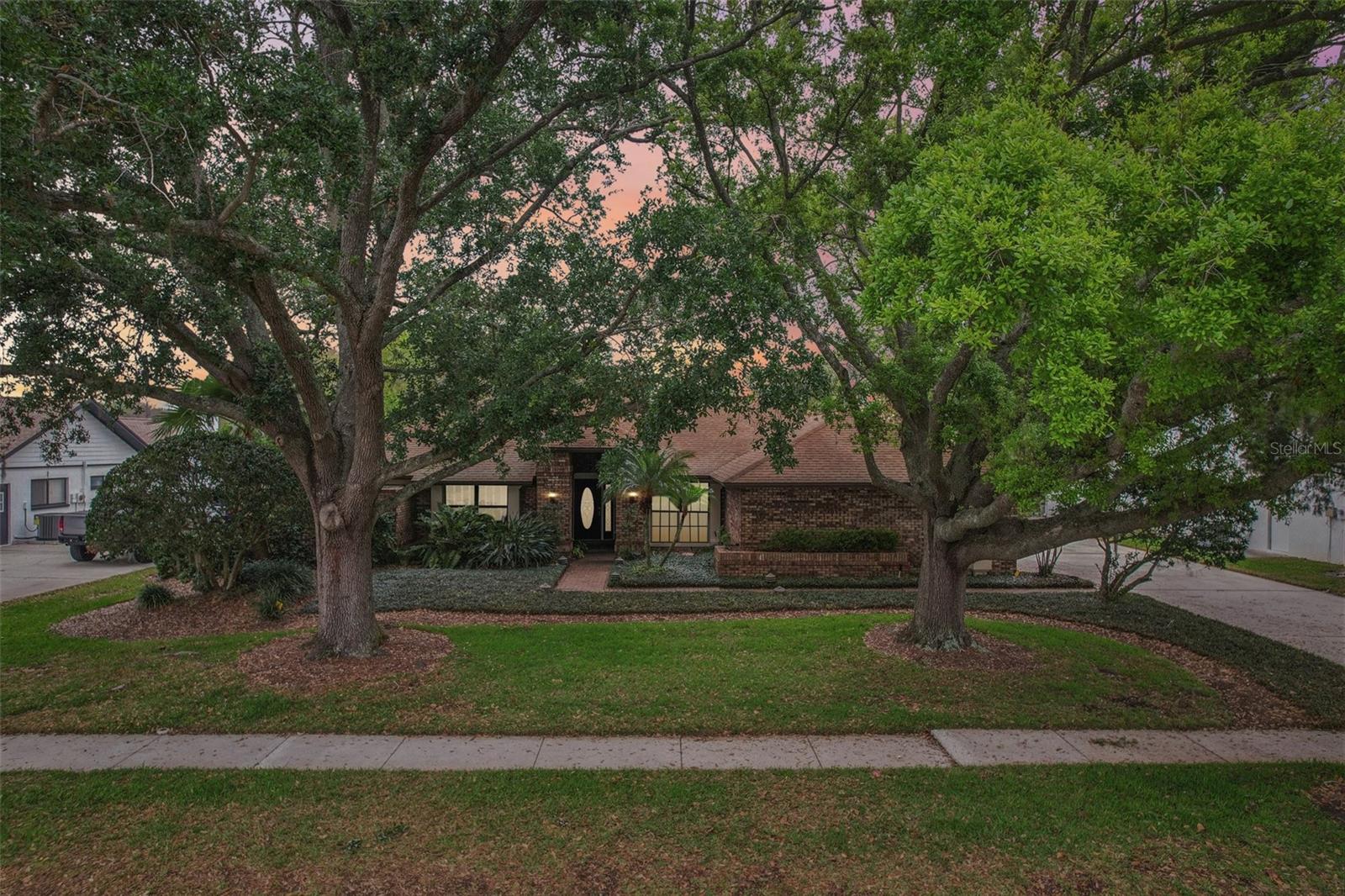 17913 CLEAR LAKE DR, LUTZ, FL, 33548