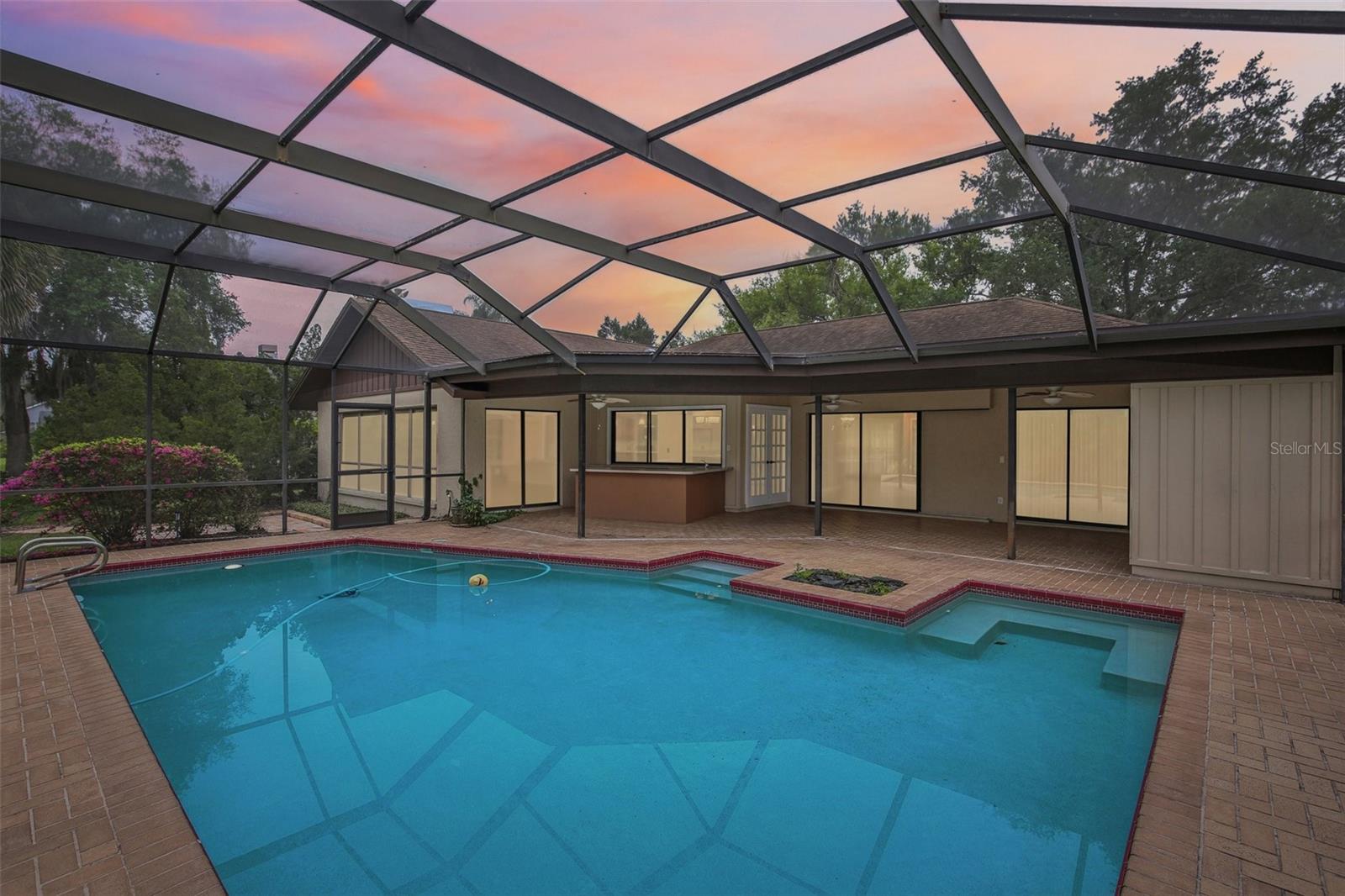 17913 CLEAR LAKE DR, LUTZ, FL, 33548