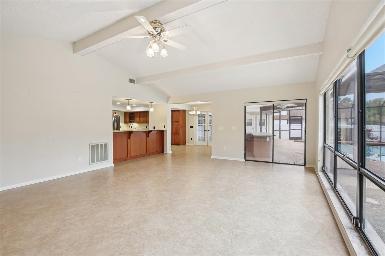 17913 CLEAR LAKE DR, LUTZ, FL, 33548