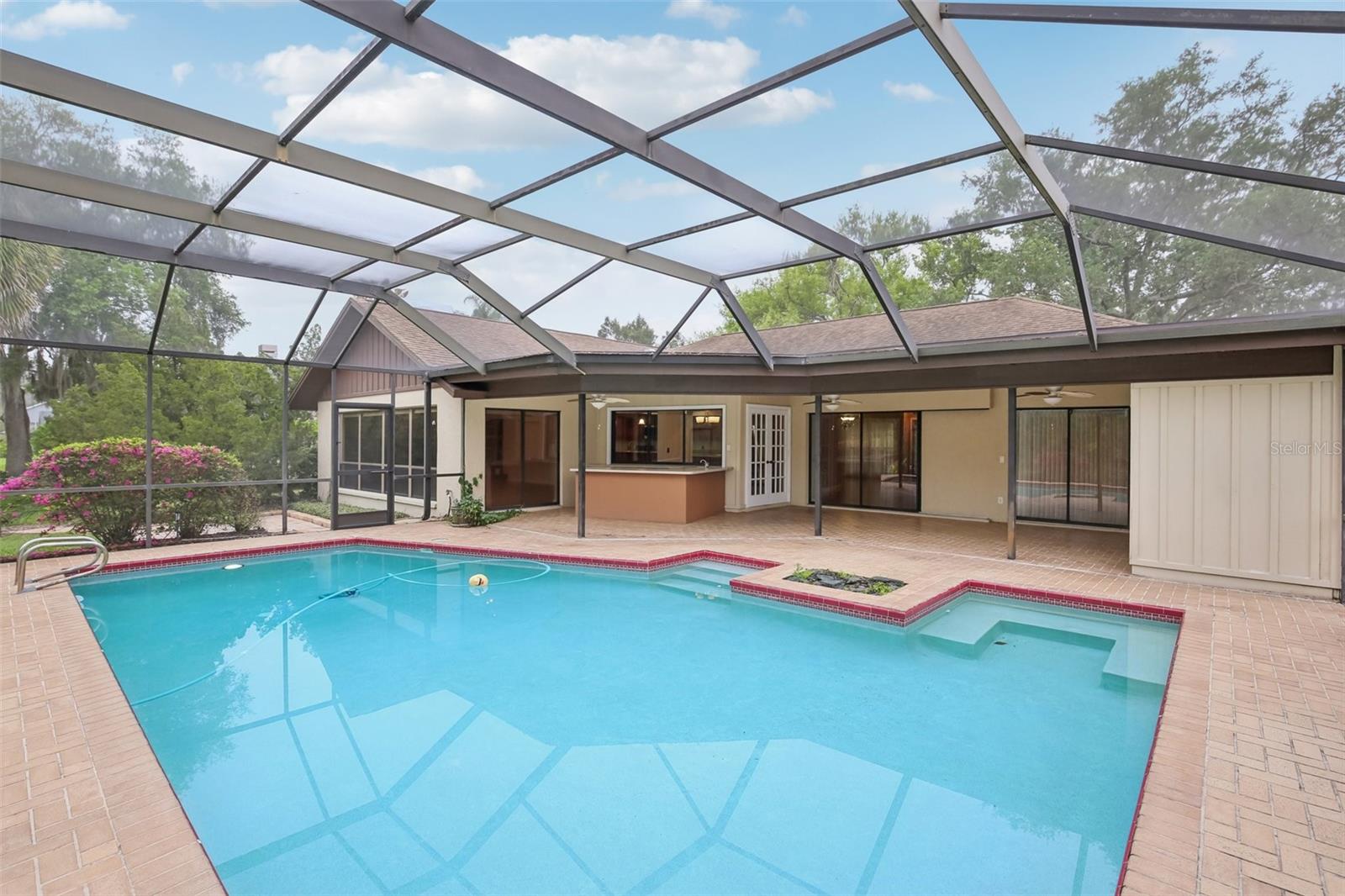 17913 CLEAR LAKE DR, LUTZ, FL, 33548