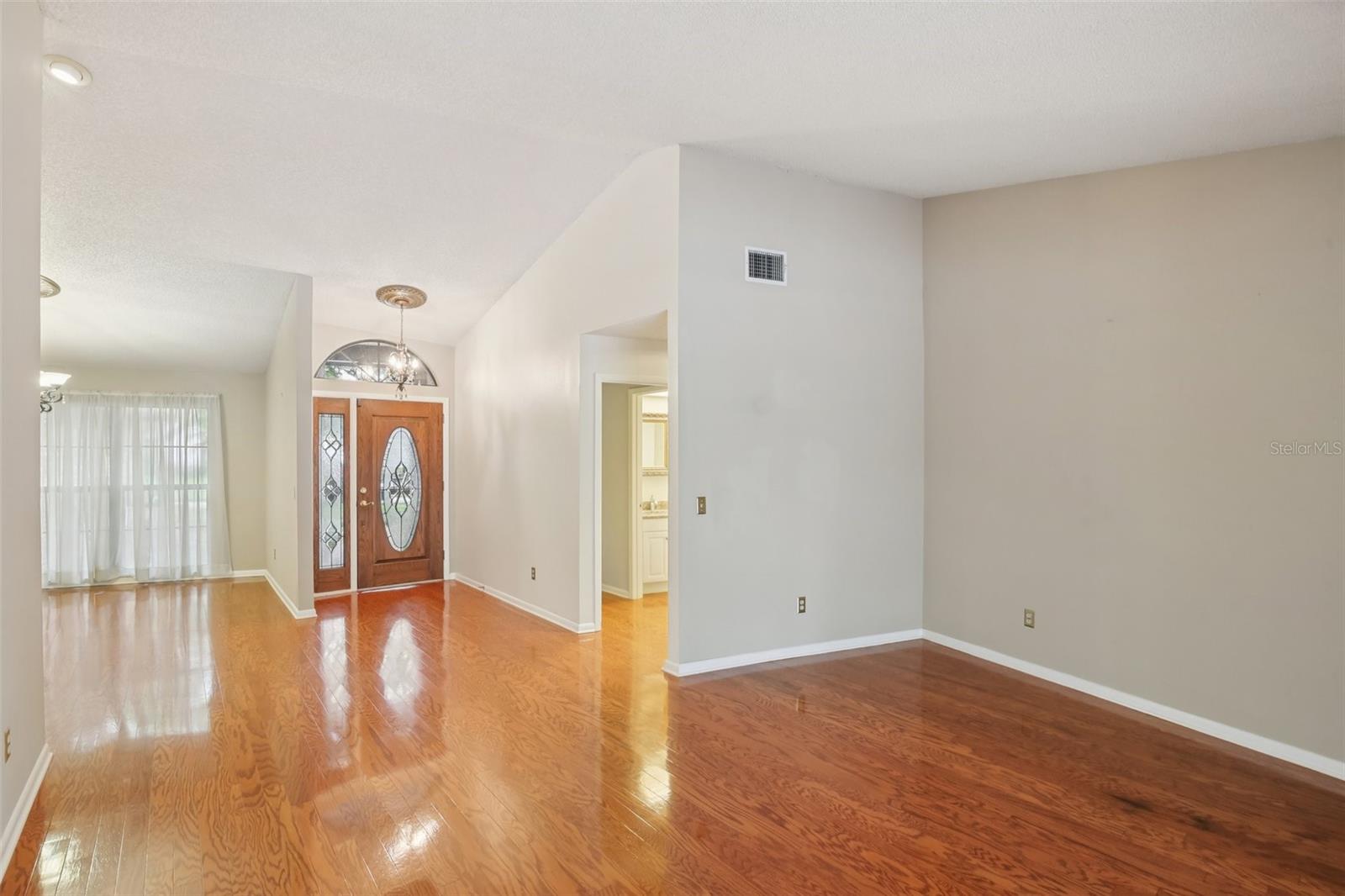 17913 CLEAR LAKE DR, LUTZ, FL, 33548