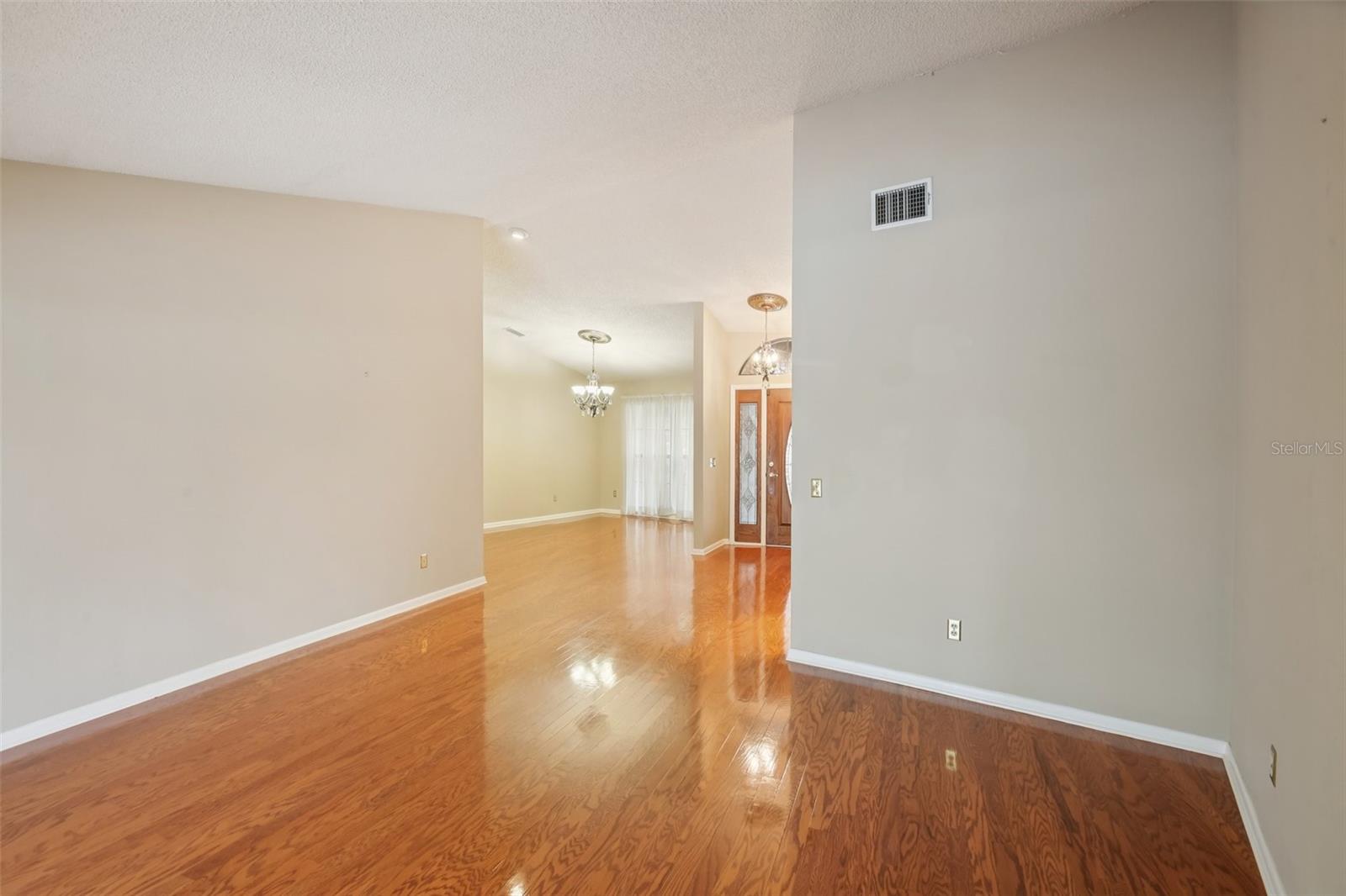 17913 CLEAR LAKE DR, LUTZ, FL, 33548