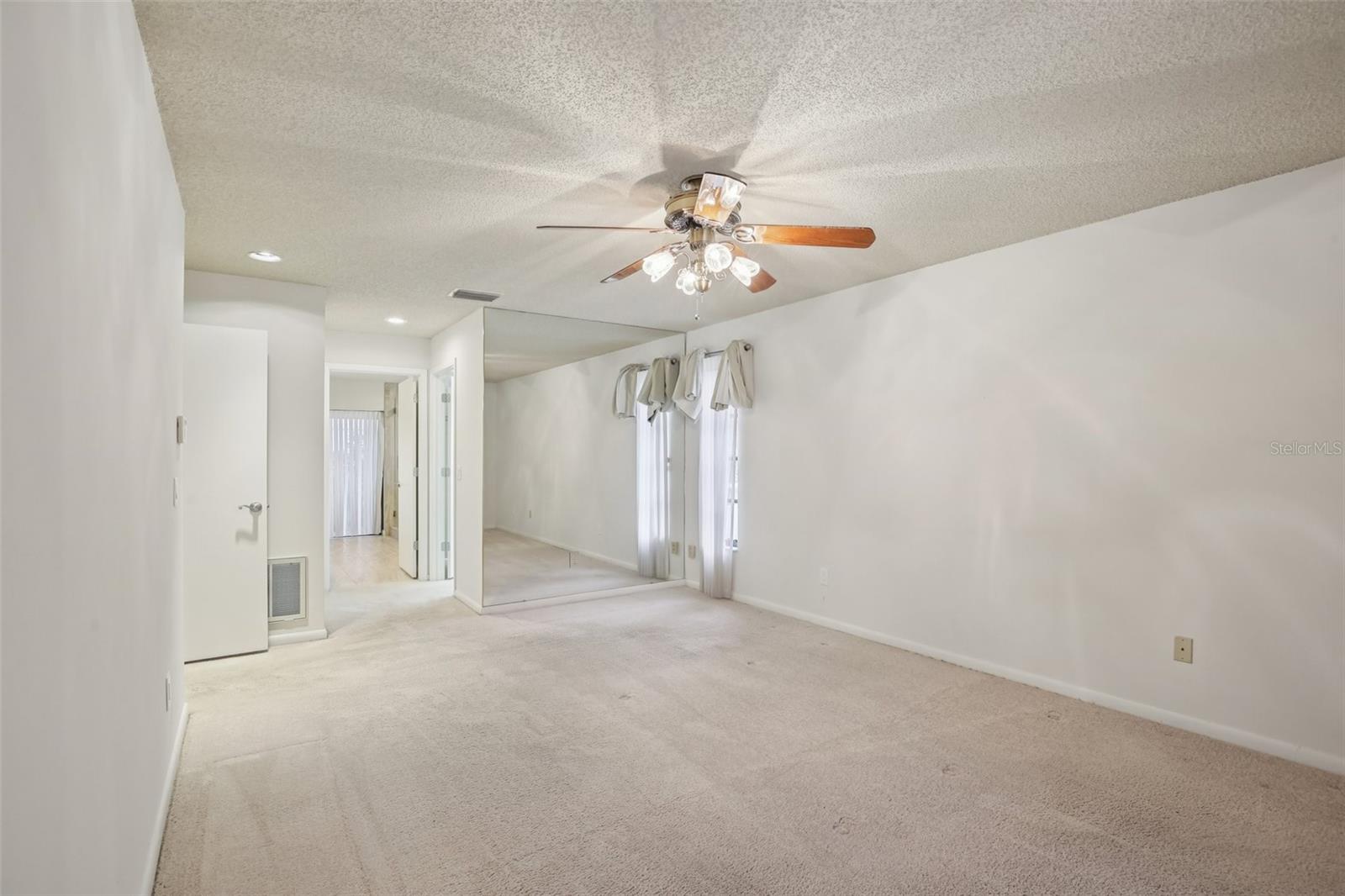 17913 CLEAR LAKE DR, LUTZ, FL, 33548