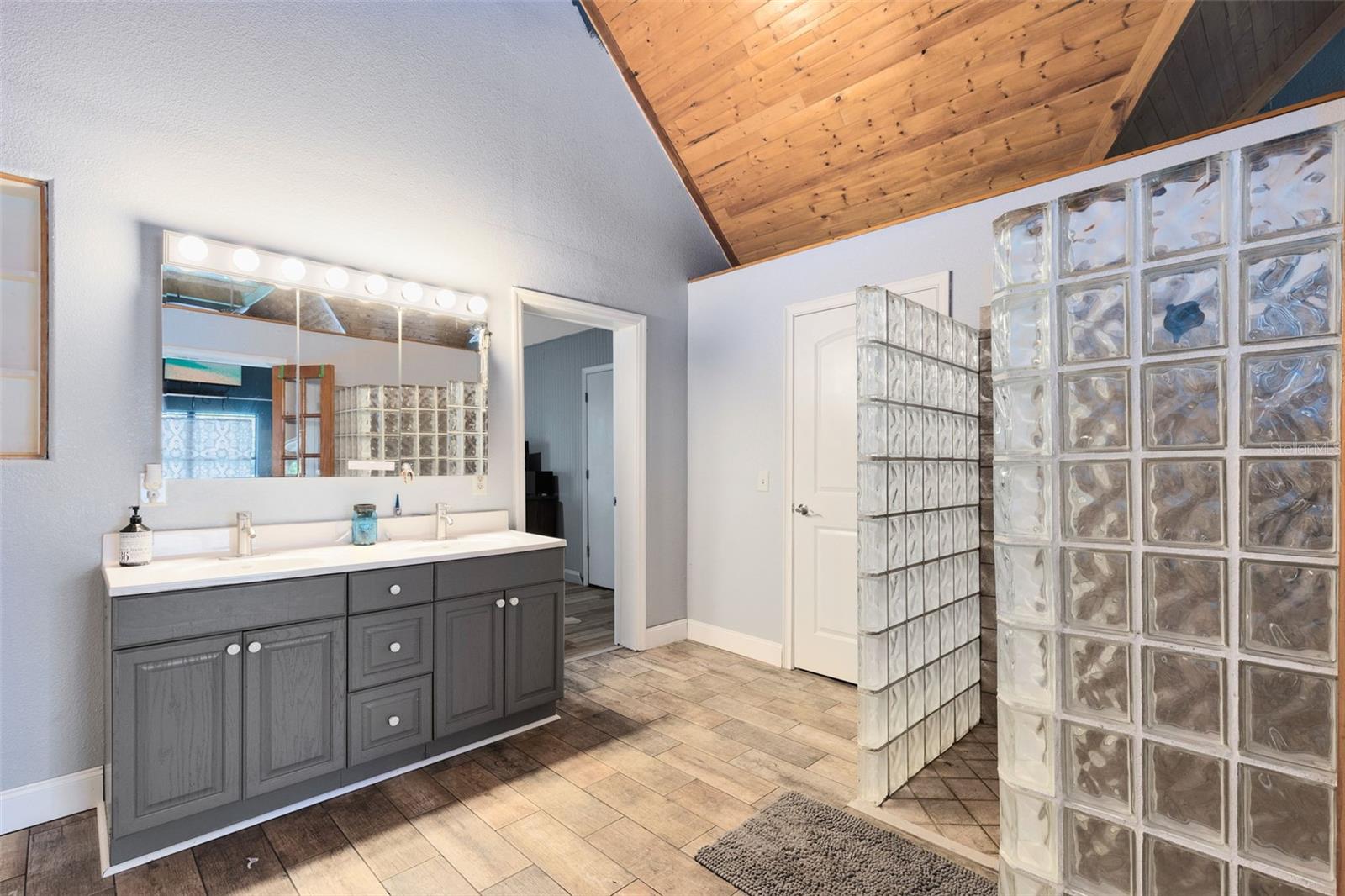 2541 RIDGEWAY DR, KISSIMMEE, FL, 34746