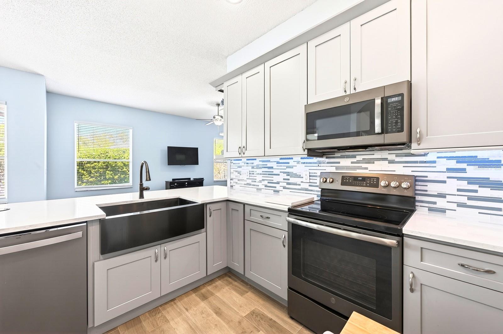 129 BALLYSHANNON DR, DAVENPORT, FL, 33897