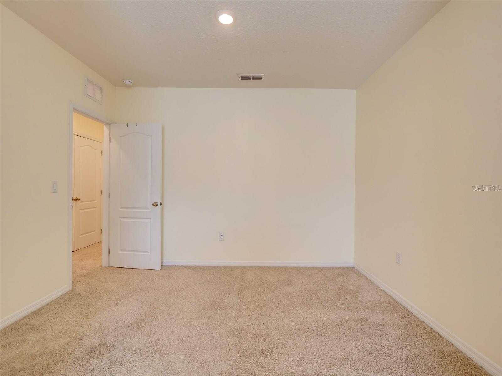 1289 YELLOW FINCH DR, DAVENPORT, FL, 33837