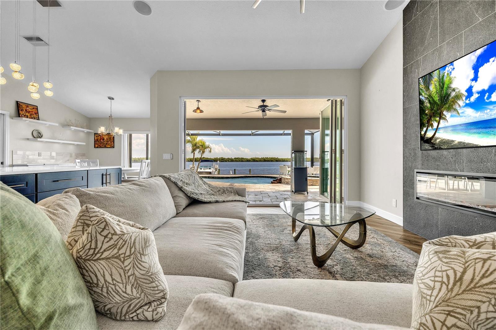 3708 PEACE RIVER DR, PUNTA GORDA, FL, 33983