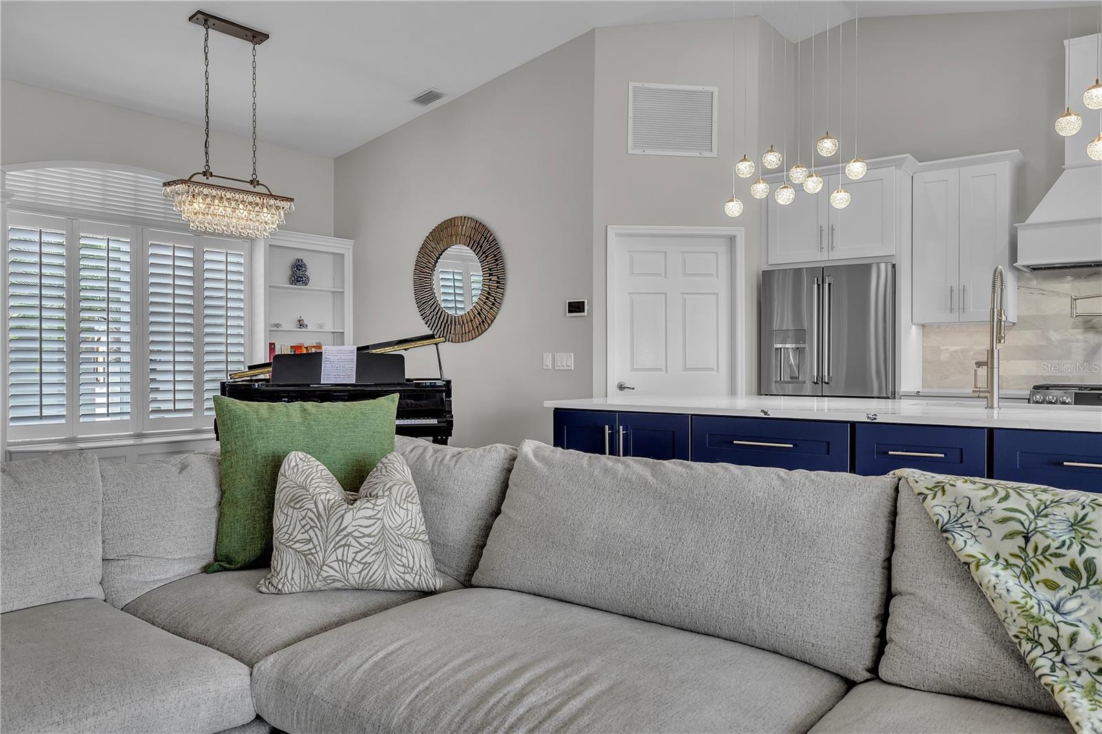 3708 PEACE RIVER DR, PUNTA GORDA, FL, 33983