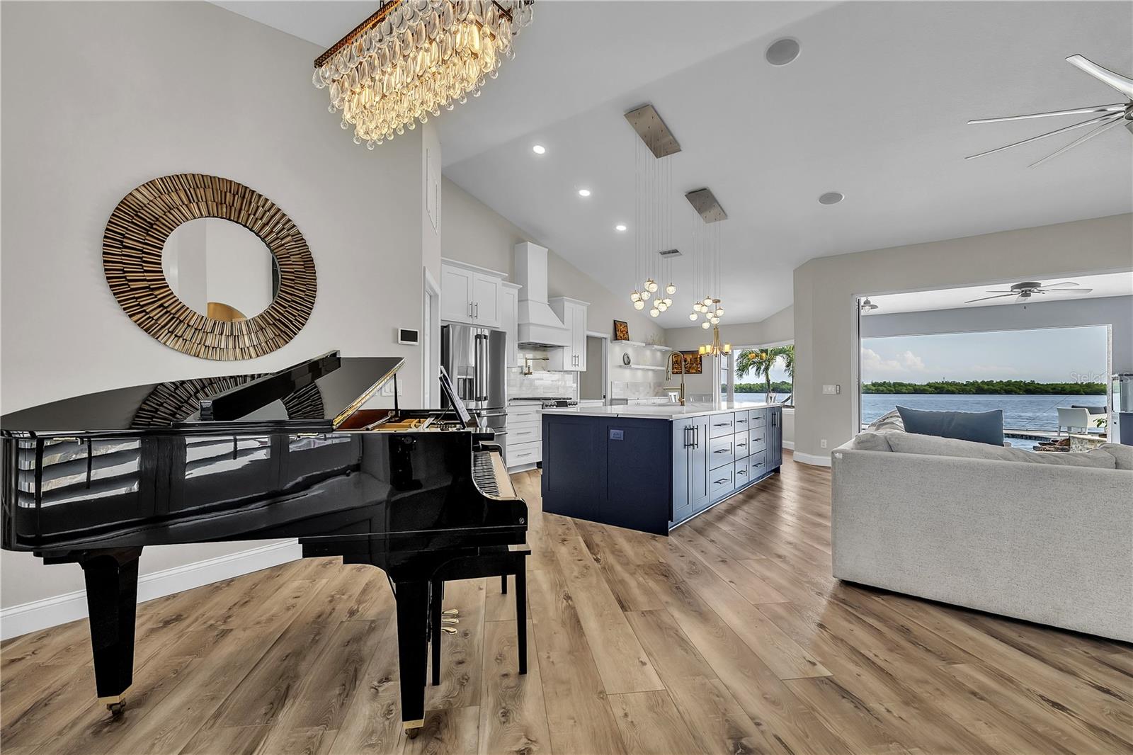 3708 PEACE RIVER DR, PUNTA GORDA, FL, 33983