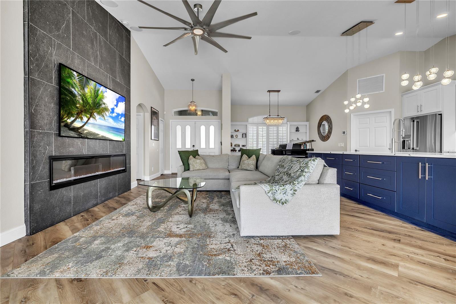 3708 PEACE RIVER DR, PUNTA GORDA, FL, 33983