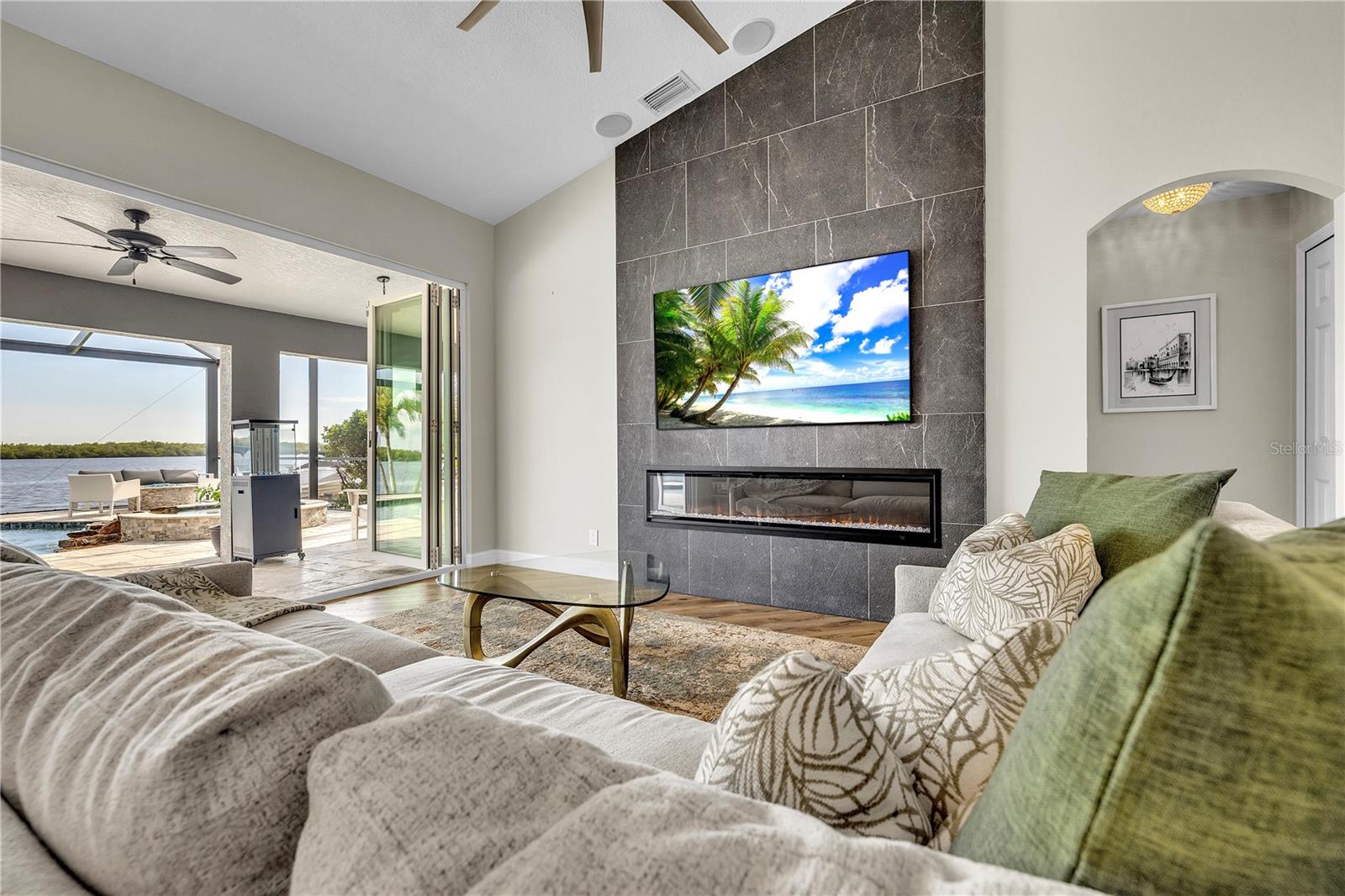 3708 PEACE RIVER DR, PUNTA GORDA, FL, 33983