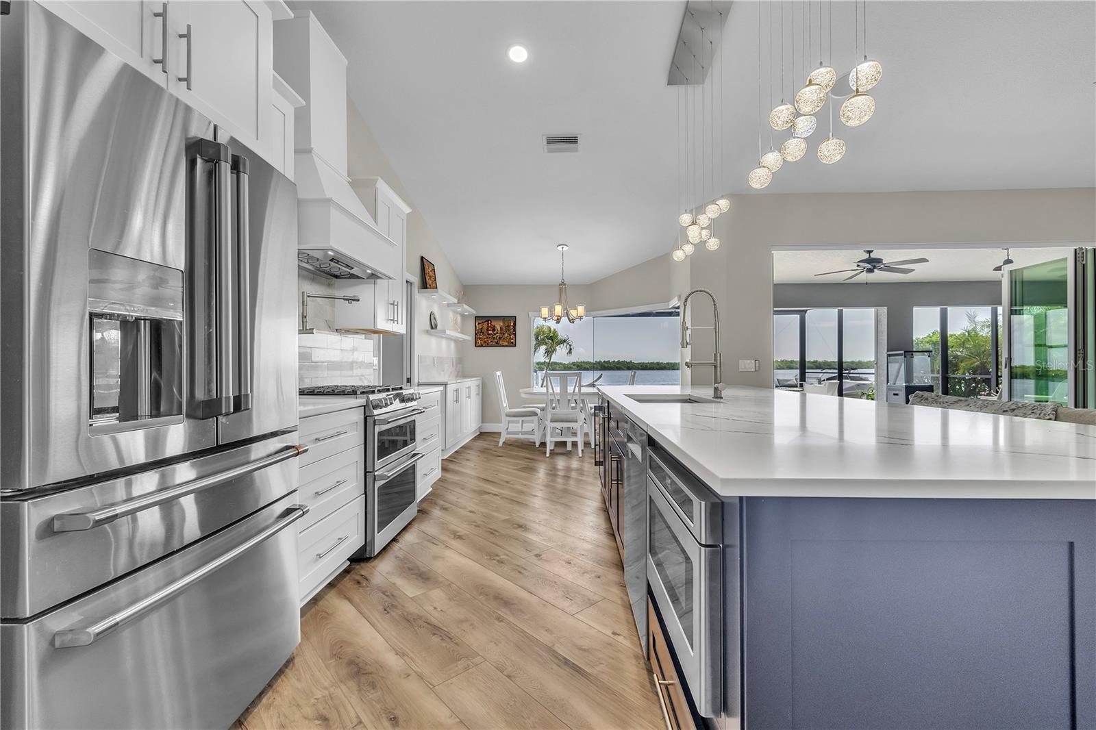 3708 PEACE RIVER DR, PUNTA GORDA, FL, 33983