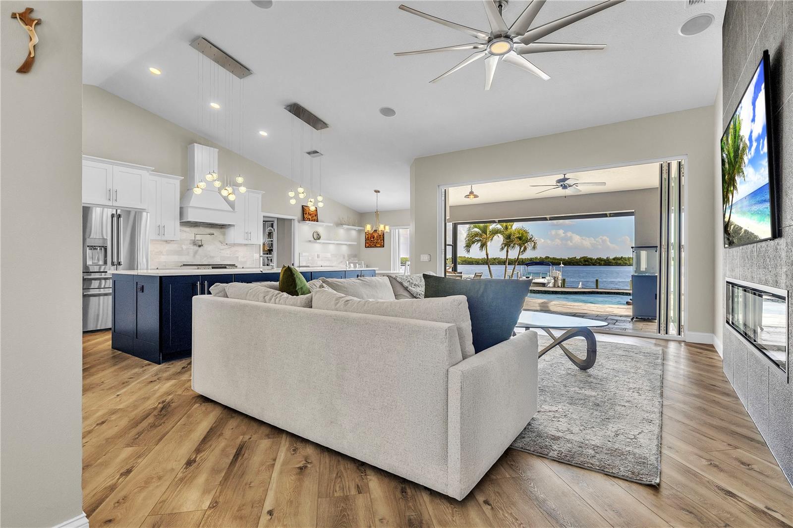 3708 PEACE RIVER DR, PUNTA GORDA, FL, 33983