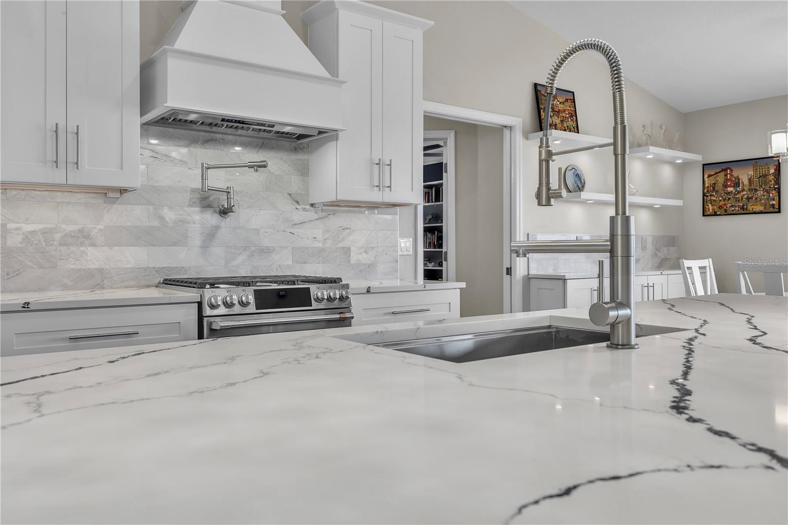 3708 PEACE RIVER DR, PUNTA GORDA, FL, 33983