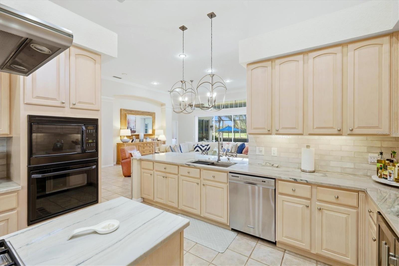 7304 SAINT GEORGES WAY, UNIVERSITY PARK, FL, 34201