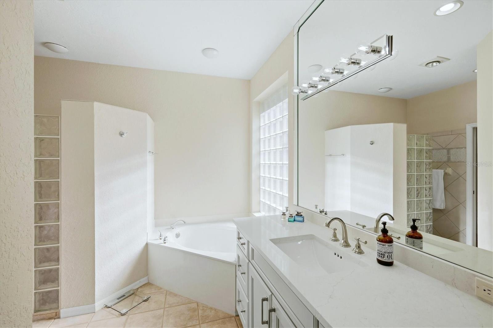 7304 SAINT GEORGES WAY, UNIVERSITY PARK, FL, 34201