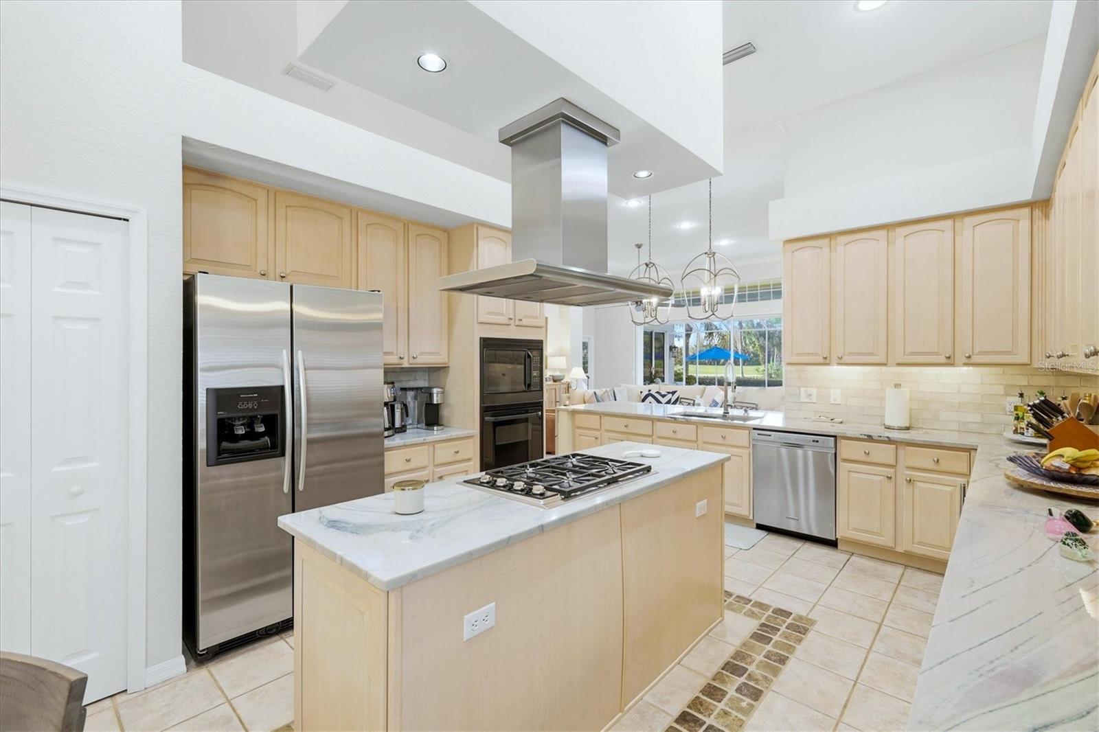 7304 SAINT GEORGES WAY, UNIVERSITY PARK, FL, 34201