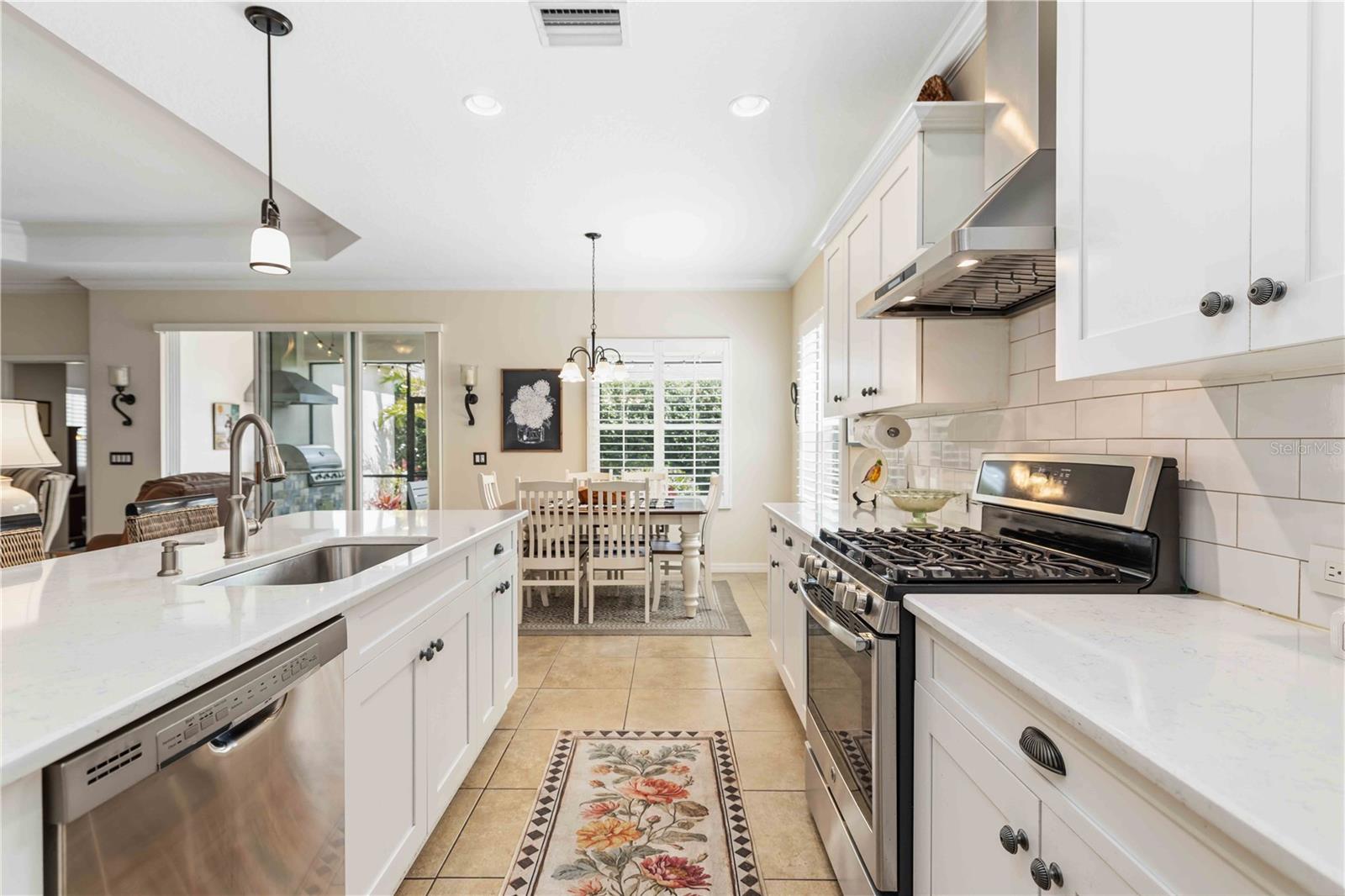 10933 BLUE MAGNOLIA LN, PARRISH, FL, 34219