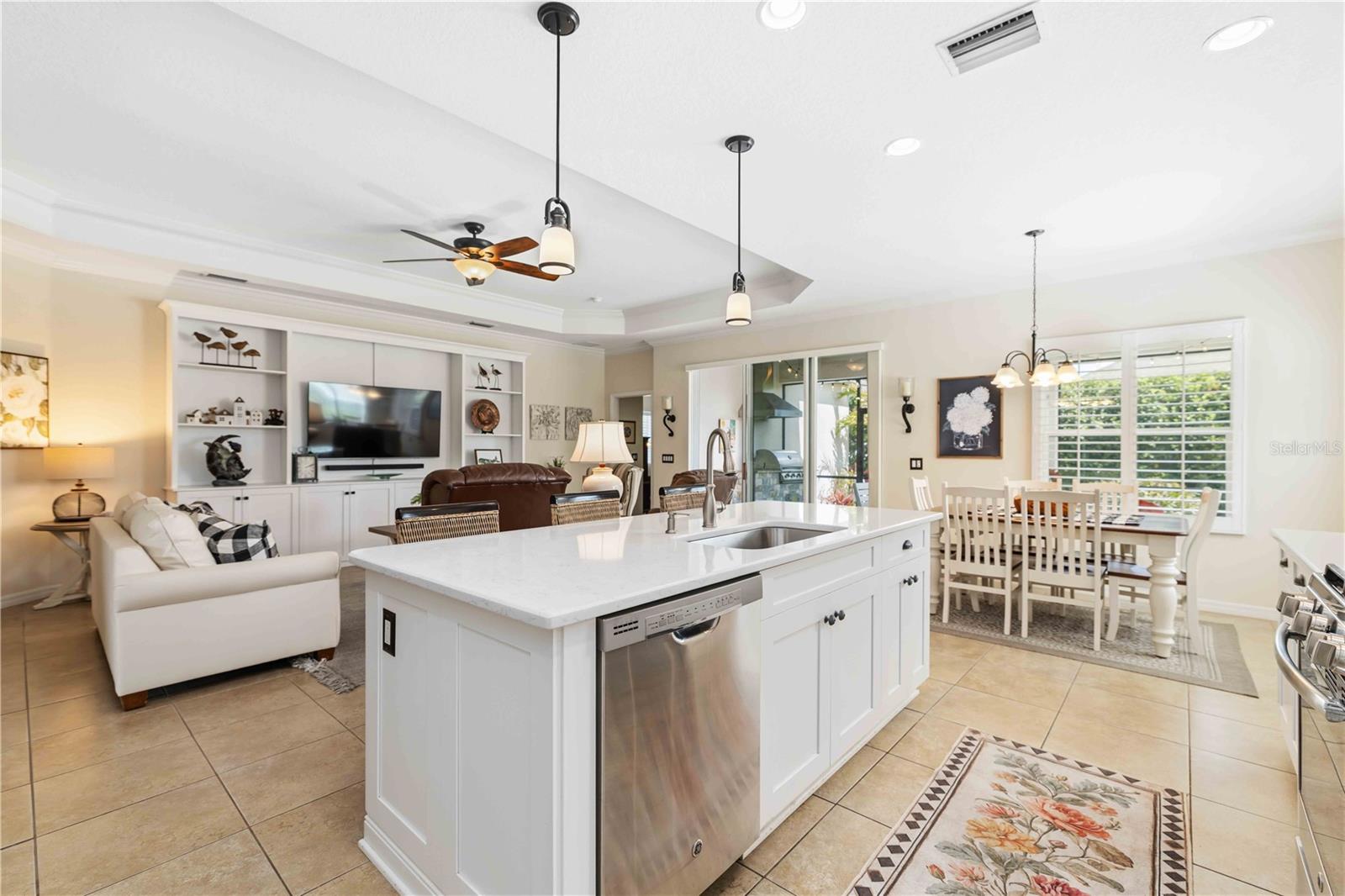 10933 BLUE MAGNOLIA LN, PARRISH, FL, 34219