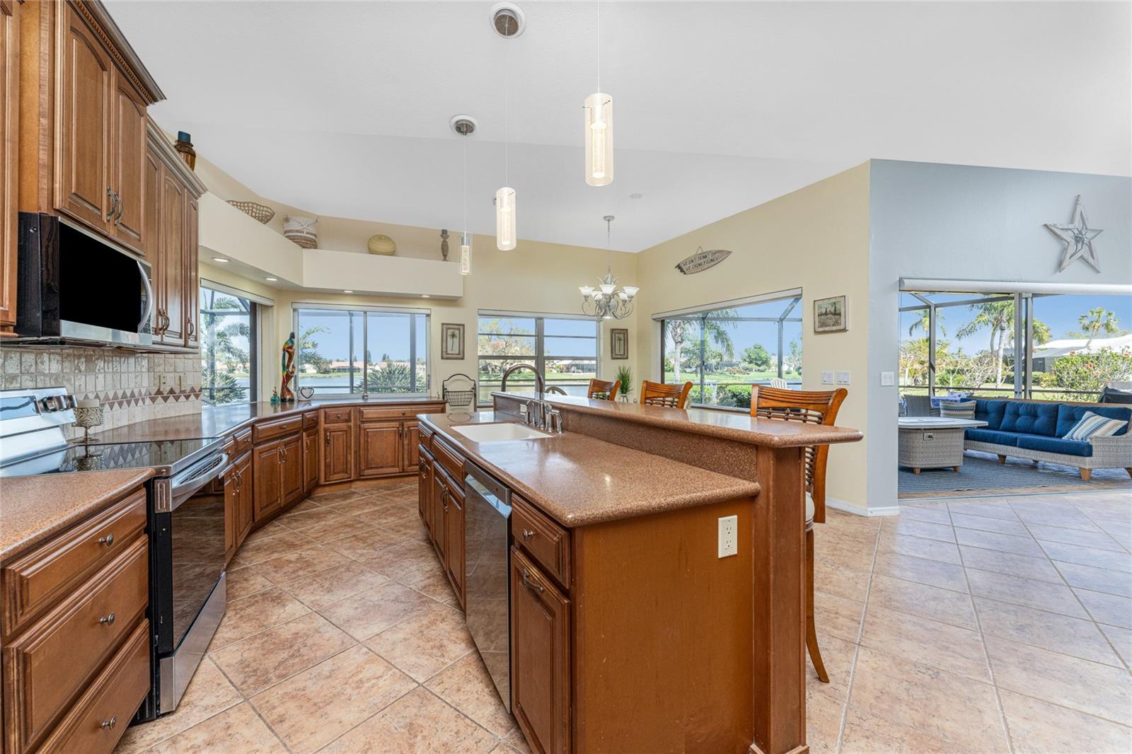 373 EDEN DR, ENGLEWOOD, FL, 34223