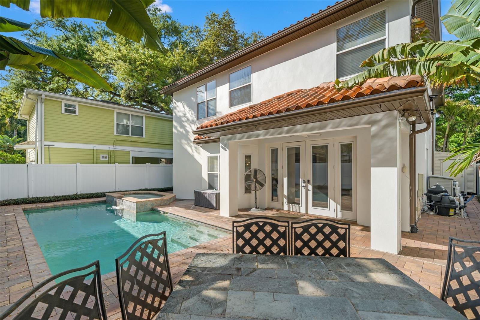 3504 W BARCELONA ST, TAMPA, FL, 33629