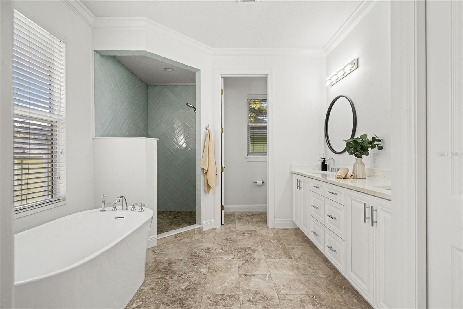 3504 W BARCELONA ST, TAMPA, FL, 33629