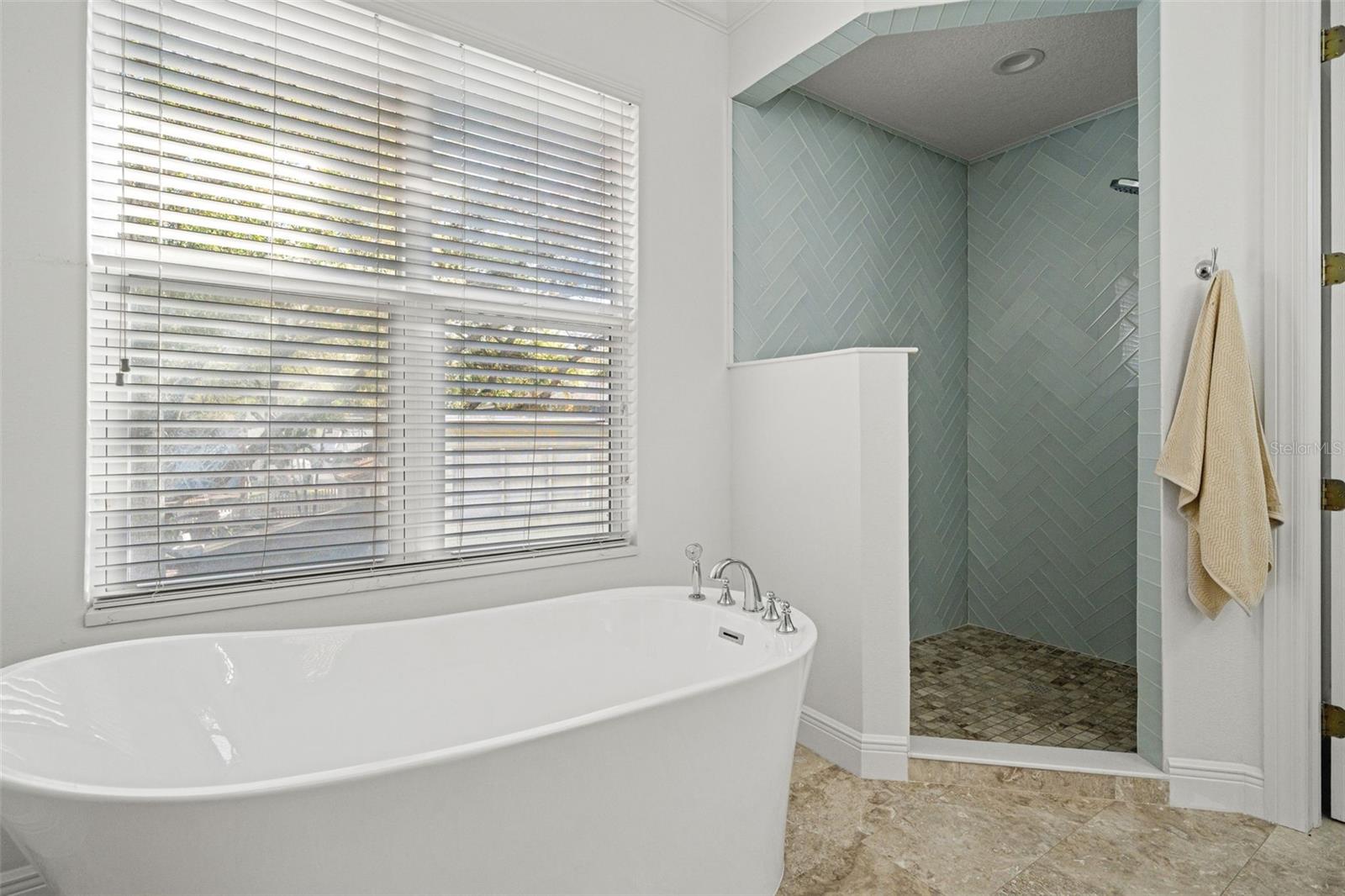 3504 W BARCELONA ST, TAMPA, FL, 33629