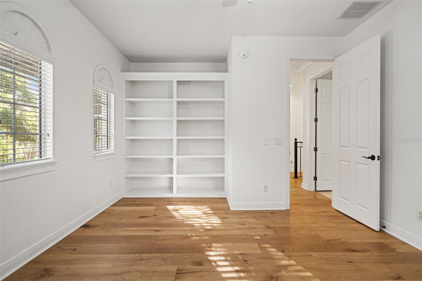 3504 W BARCELONA ST, TAMPA, FL, 33629