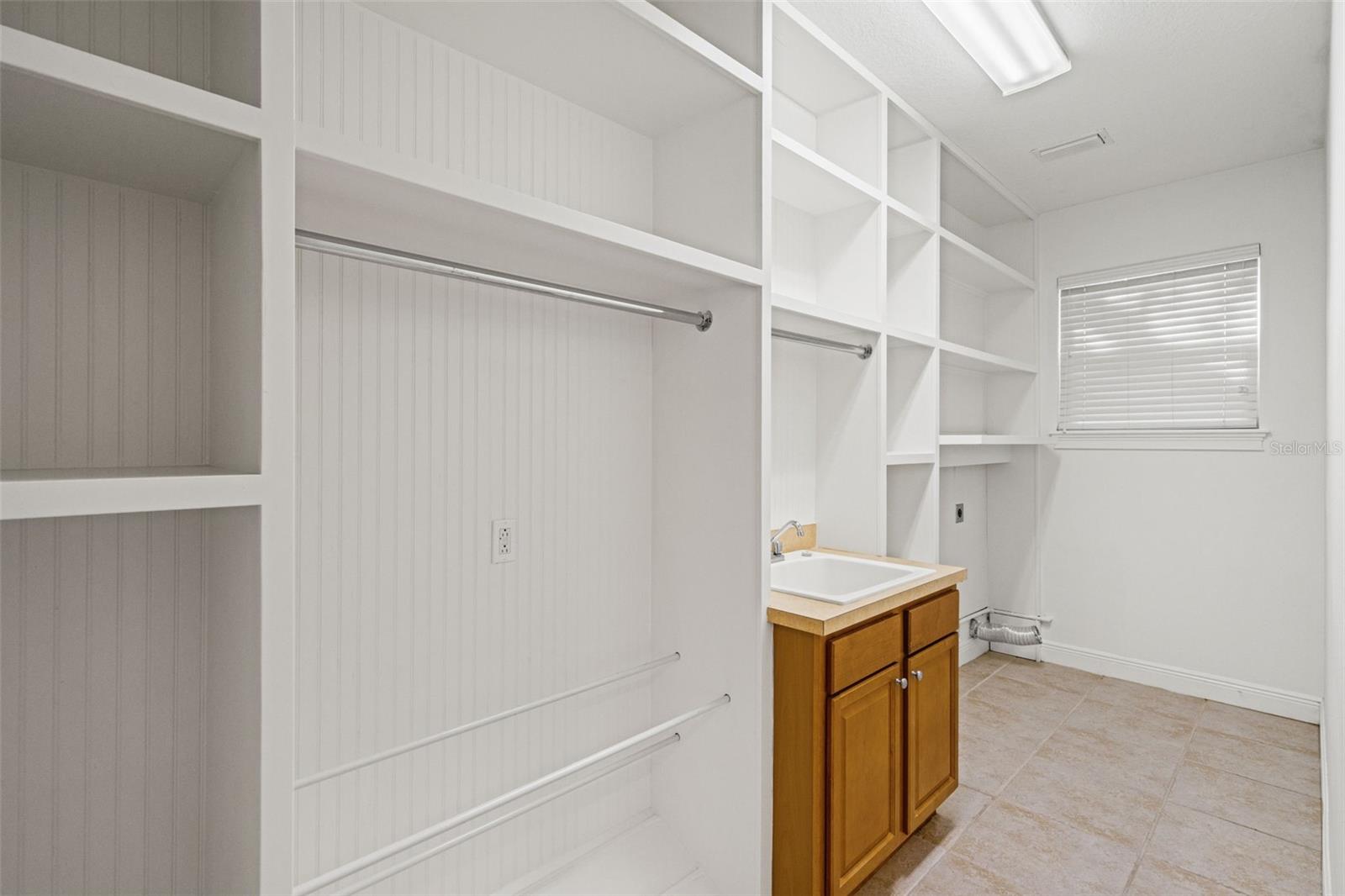 3504 W BARCELONA ST, TAMPA, FL, 33629