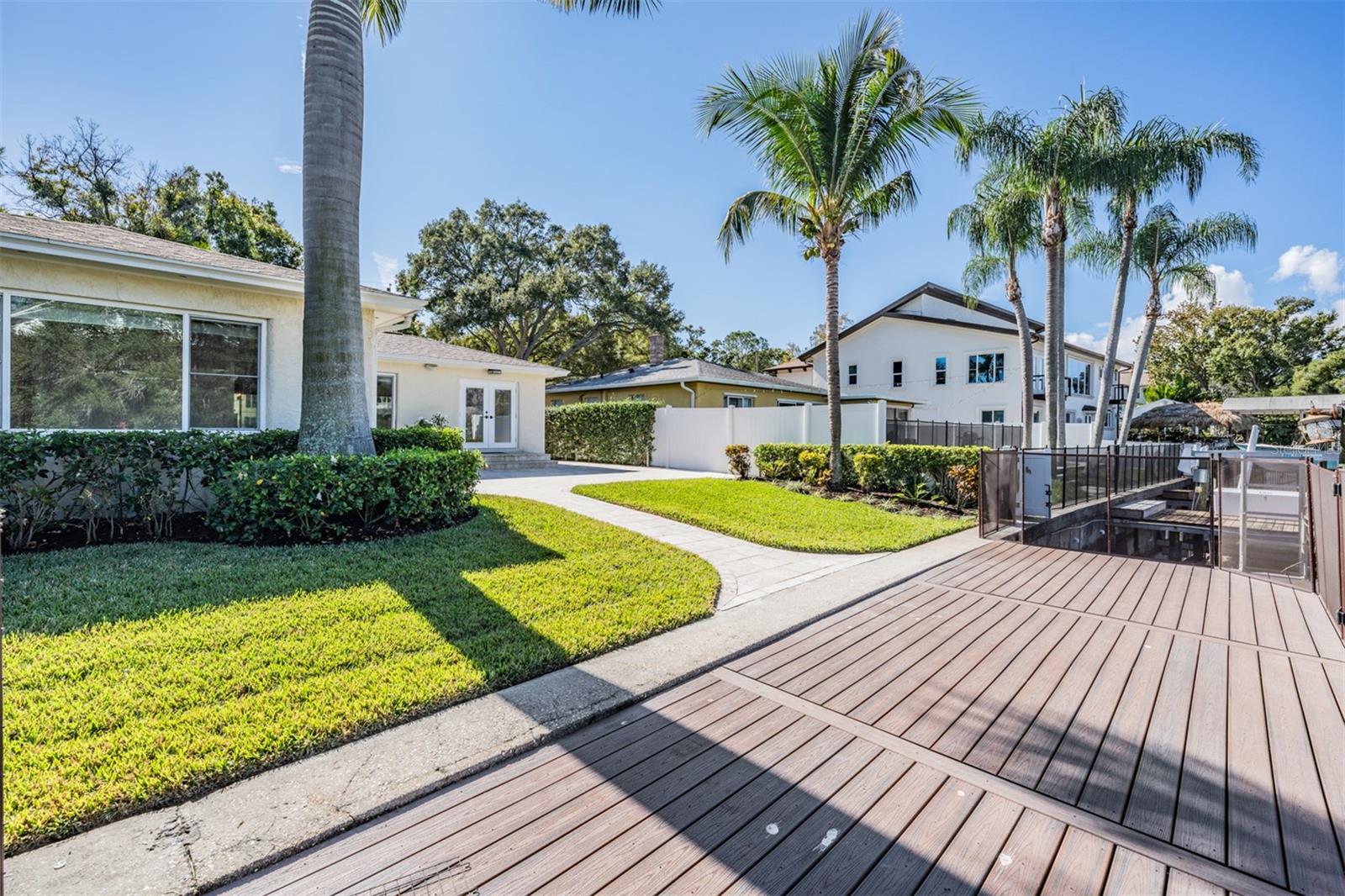 640 GENEVA PL, TAMPA, FL, 33606