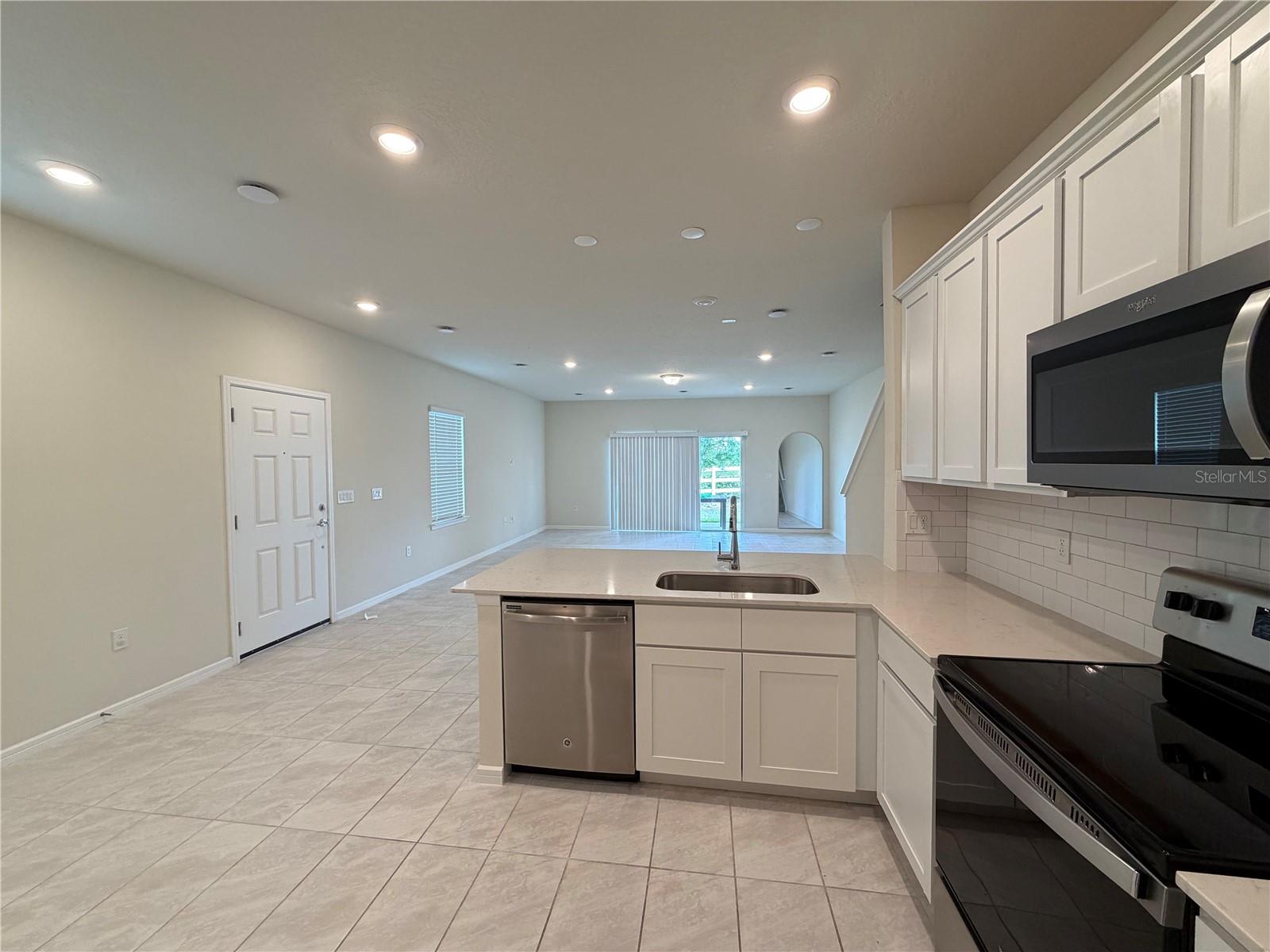 2803 STUNNING AVE, DAVENPORT, FL, 33896