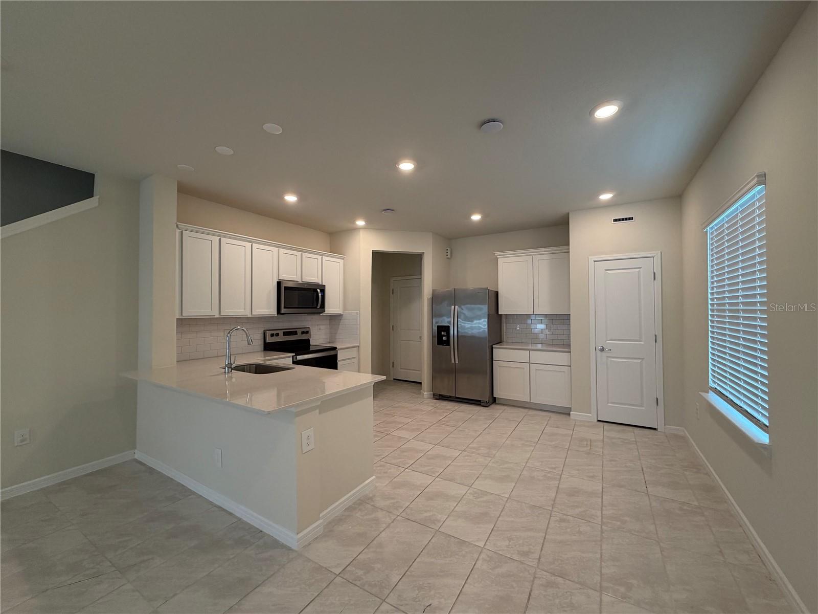 2803 STUNNING AVE, DAVENPORT, FL, 33896