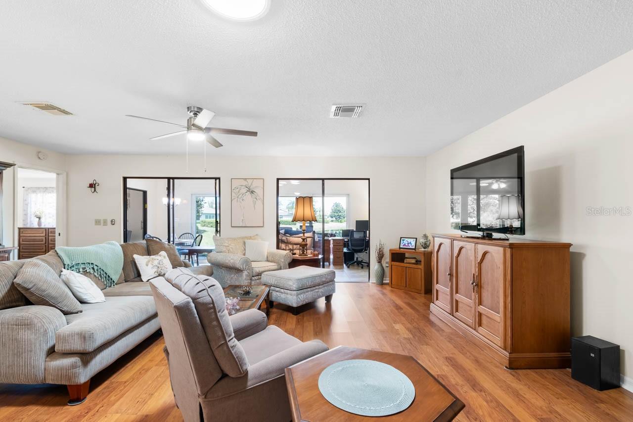 1415 LANGLEY DR, SUN CITY CENTER, FL, 33573